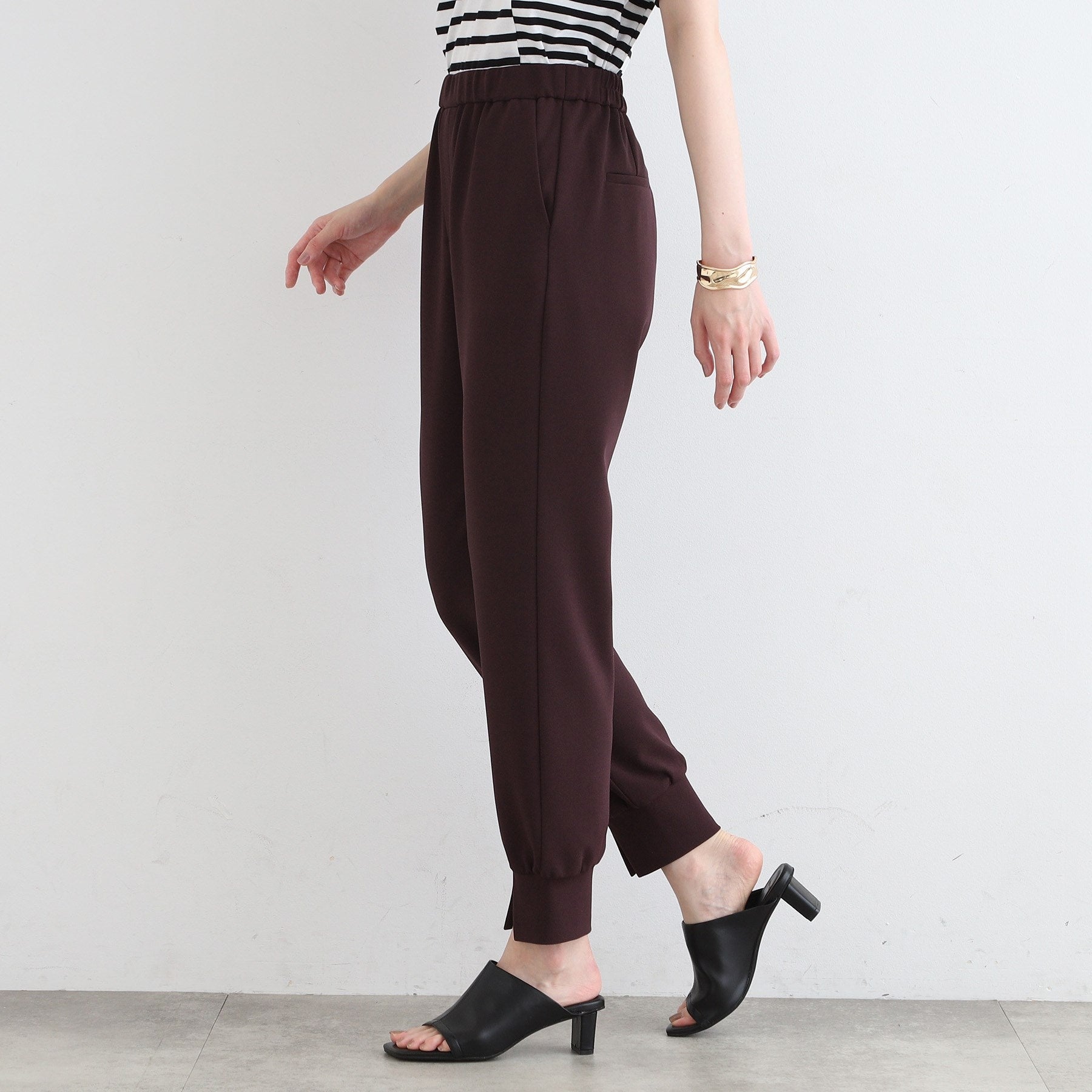 インディヴィ INDIVI 【洗える／UVケア／トレンド】ジョグパンツ