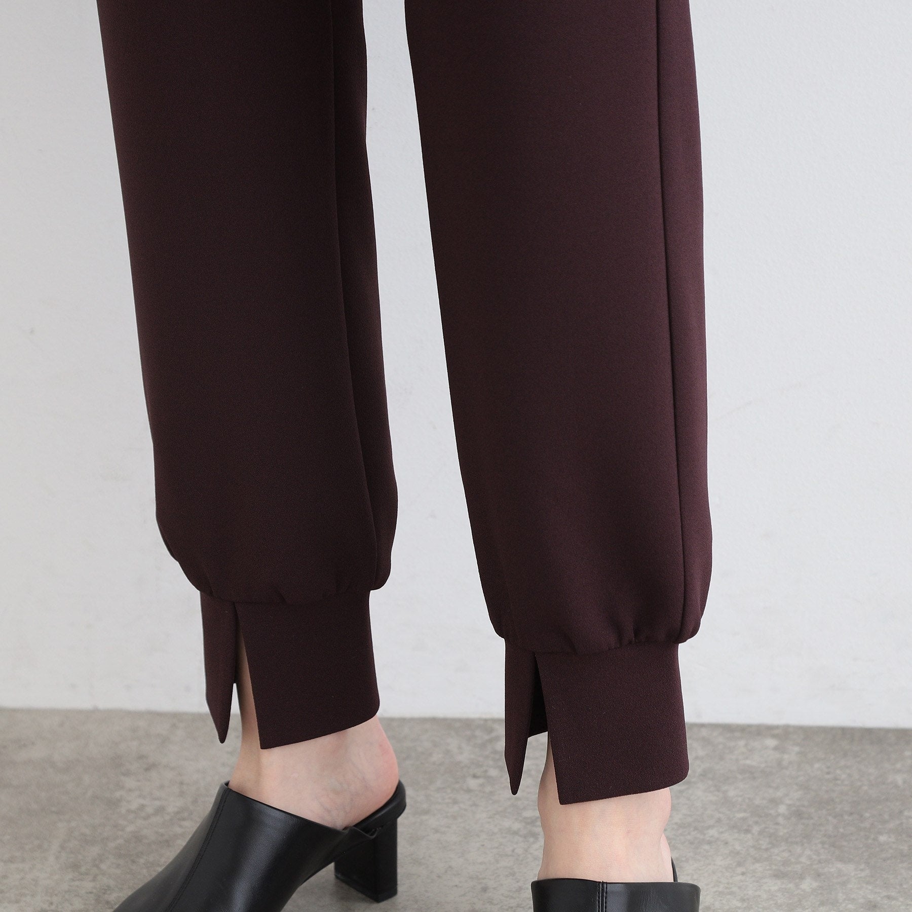 インディヴィ INDIVI 【洗える／UVケア／トレンド】ジョグパンツ