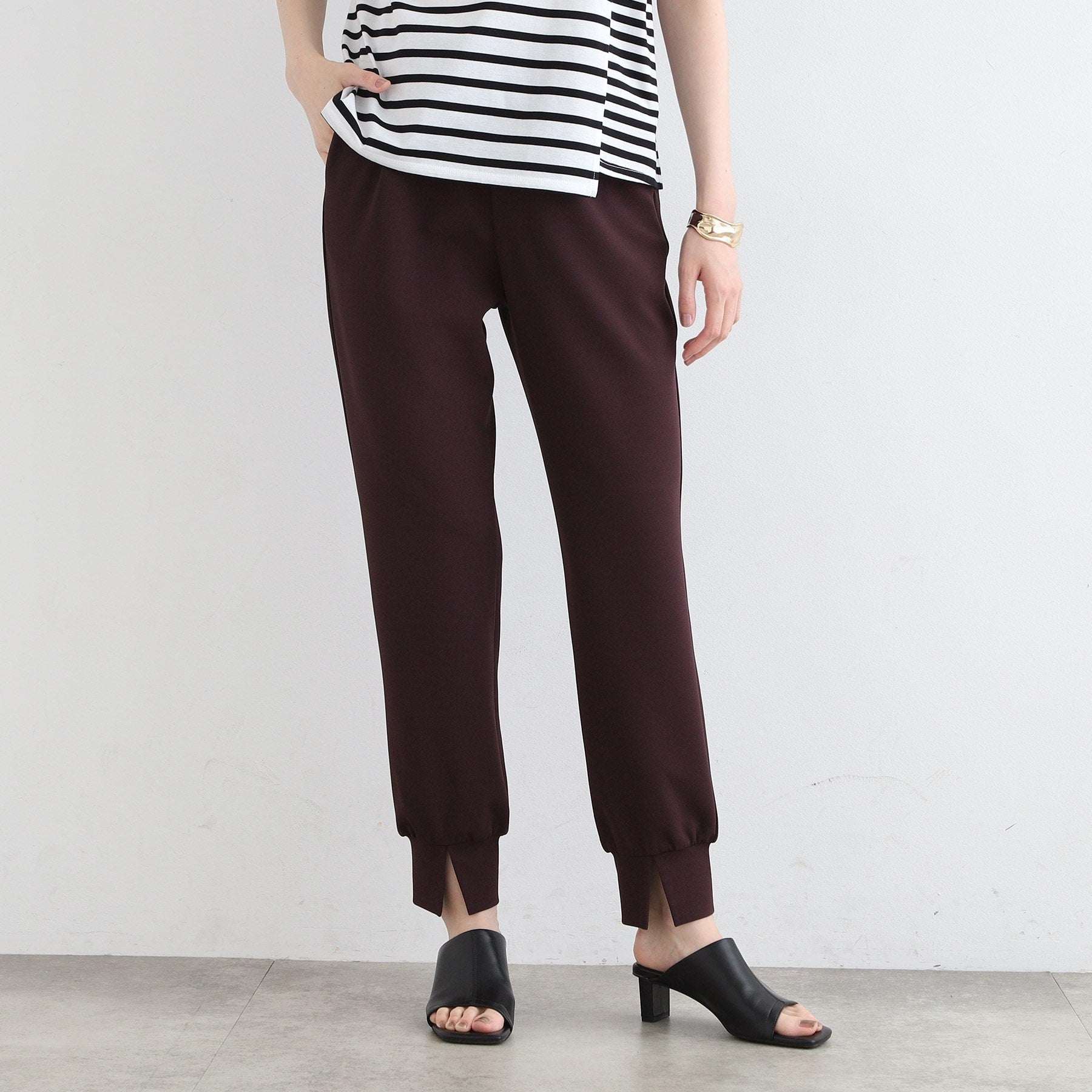 インディヴィ INDIVI 【洗える／UVケア／トレンド】ジョグパンツ