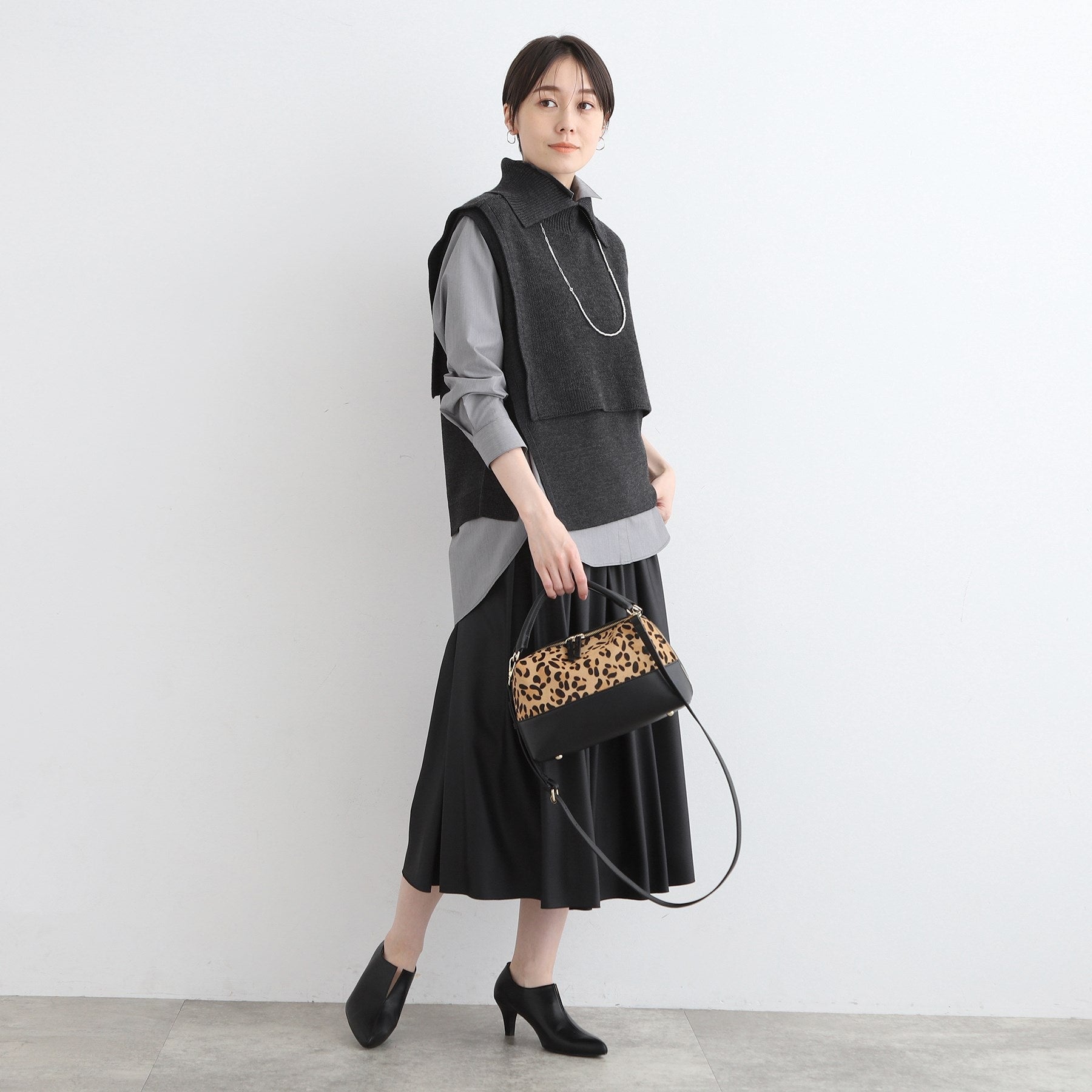 インディヴィ INDIVI 【洗える／2WAY】タートルネックニットケープ （オフホワイト(003)） オフホワイト(003)