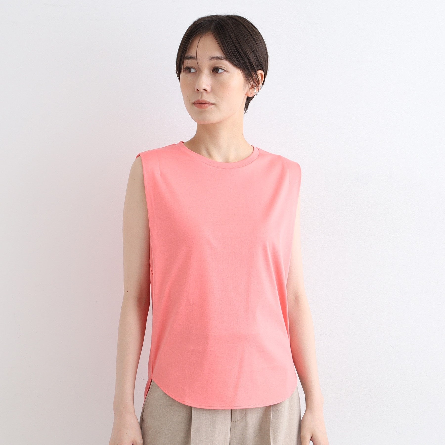 インディヴィ INDIVI 【洗える】タックデザインノースリーブTシャツ