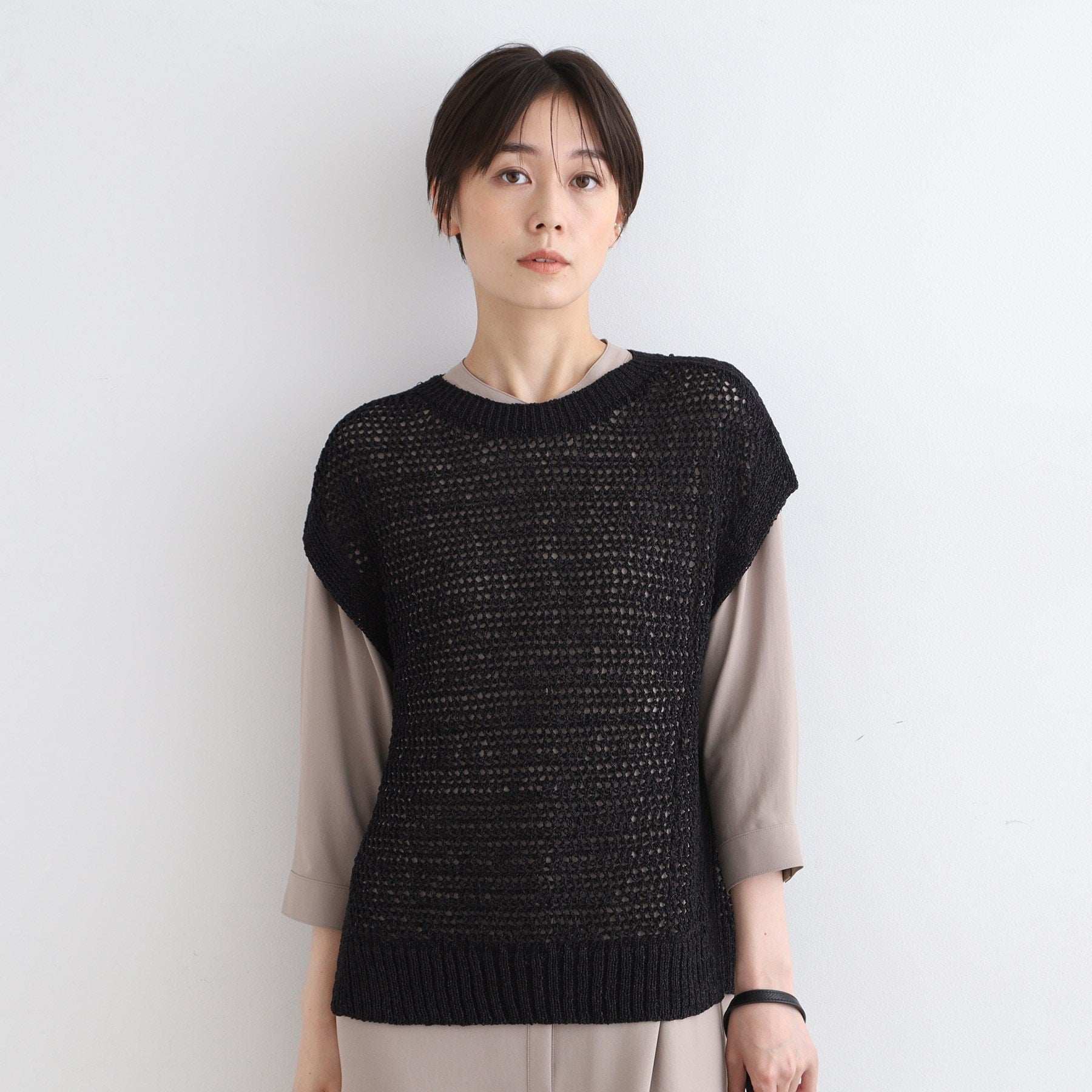 インディヴィ INDIVI 【洗える／ペーパーヤーン】透かし柄ニットベスト （モカブラウン(042)） モカブラウン(042)