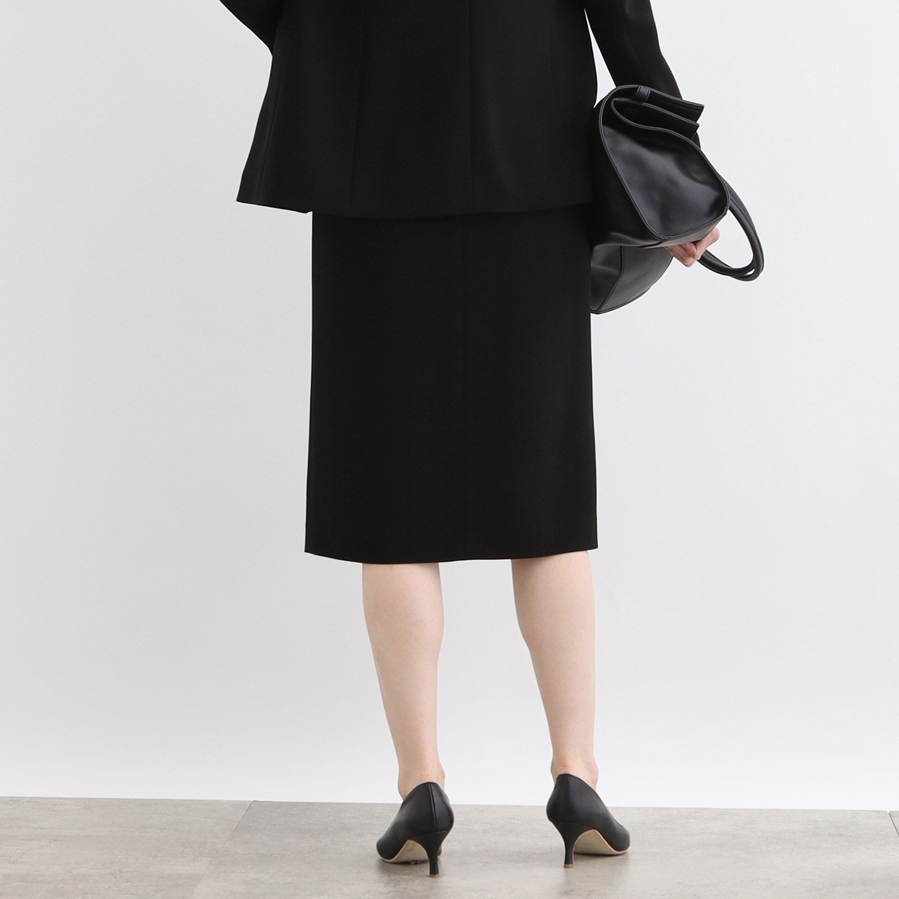 インディヴィ INDIVI 【洗える／日本製／定番スーツ】トリアセテート混ストレッチボックスタックスカート （ブラック(019)） ブラック(019)