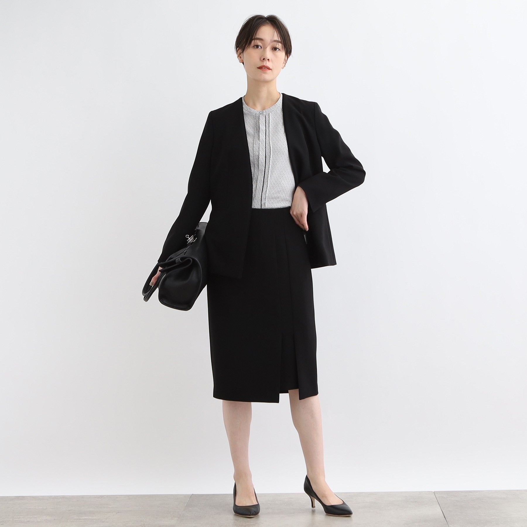 インディヴィ INDIVI 【洗える／日本製／定番スーツ】トリアセテート混ストレッチボックスタックスカート （ブラック(019)） ブラック(019)