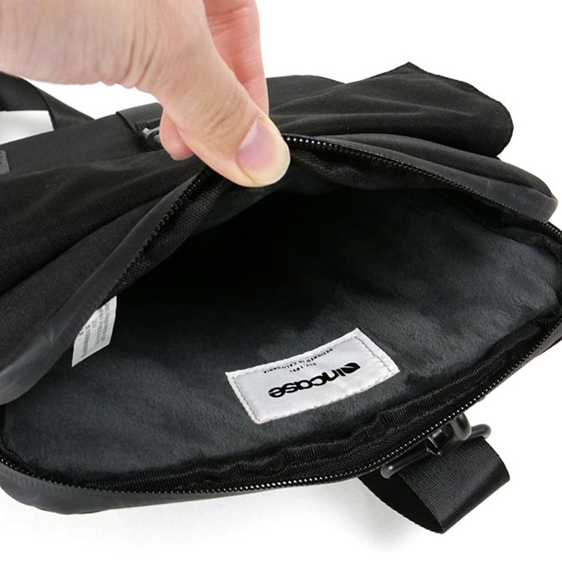 インケース Incase Transfer Sleeve for MacBook 14“ 黑色 [137231053041]