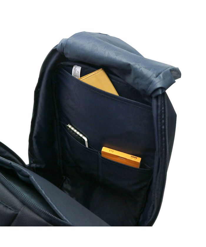 インケース Incase 【日本正規品】インケース リュックサック Incase バックパック ビジネスリュック Incase ICON Lite Pack B4 PC収納 通勤 （ブラック） ブラック
