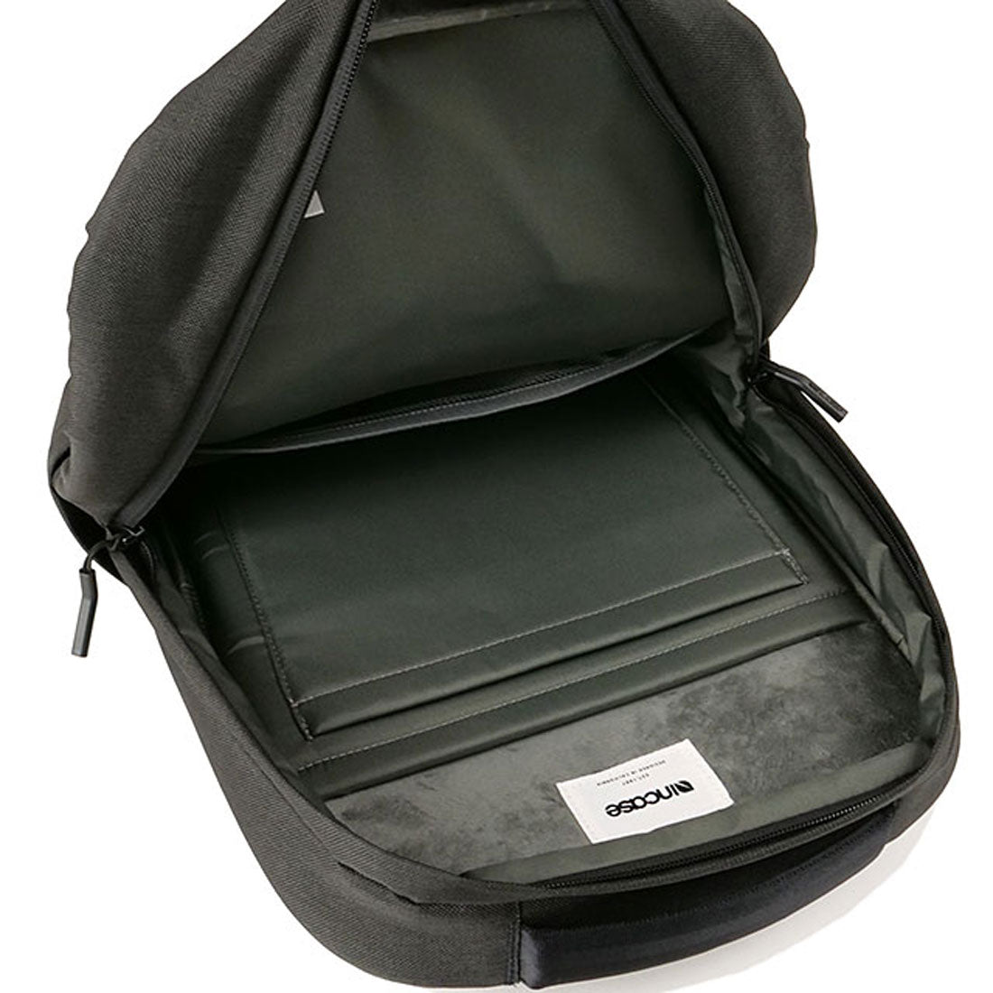 インケース Incase Crosstown Compact Backpack Black [137243053005 FW24] （Black） Black