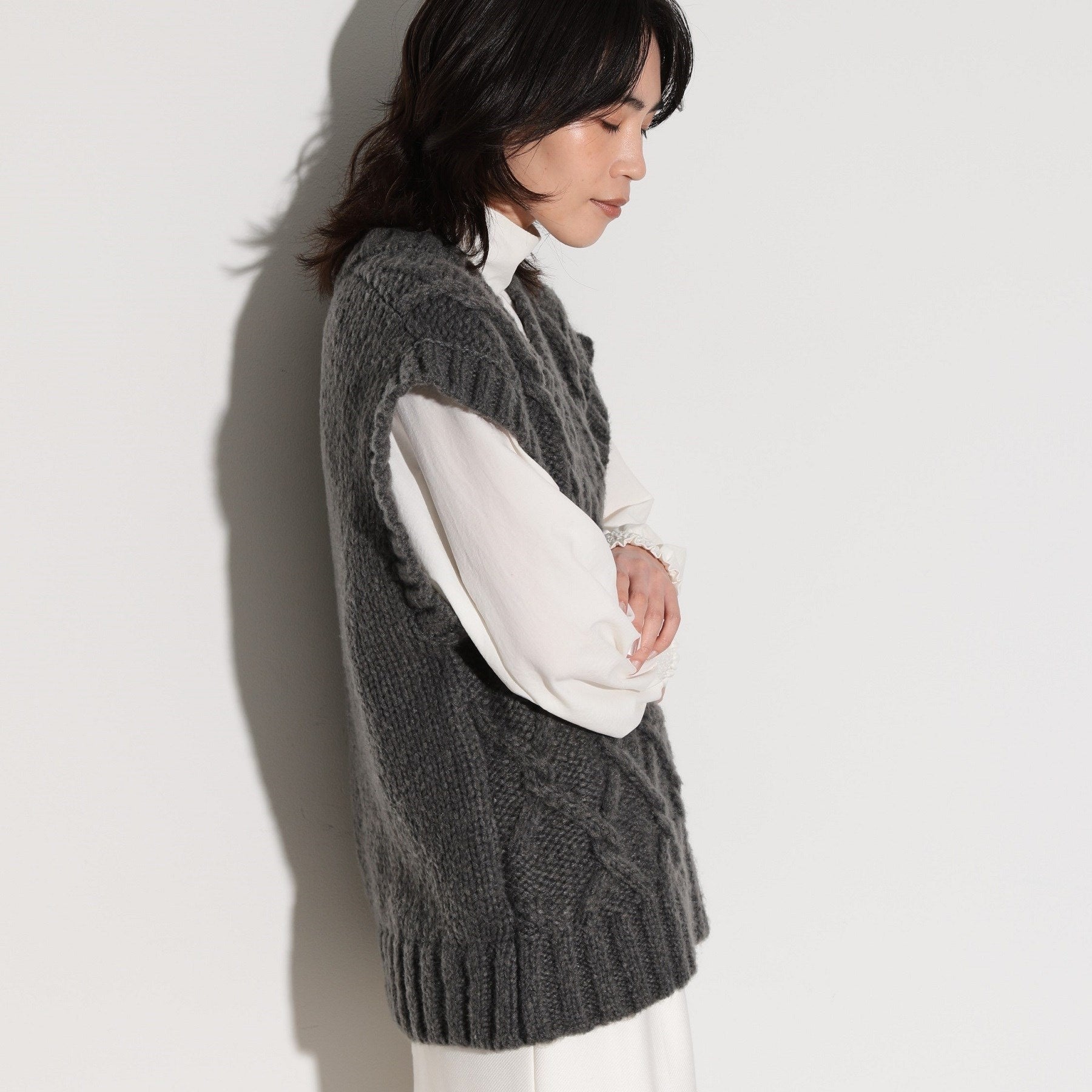 GALLEST Cable Knit Vest