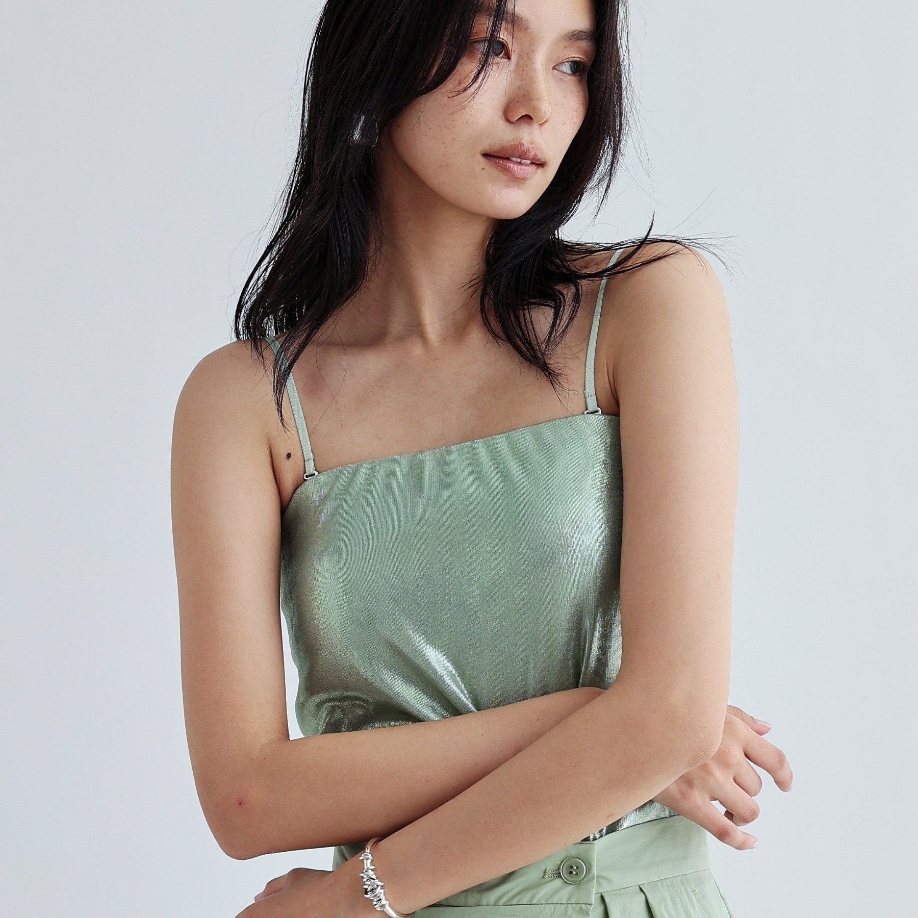 ギャレスト GALLEST シャイニーベアトップ（カップ付き） （ブラックシルバー(009)） ブラックシルバー(009)