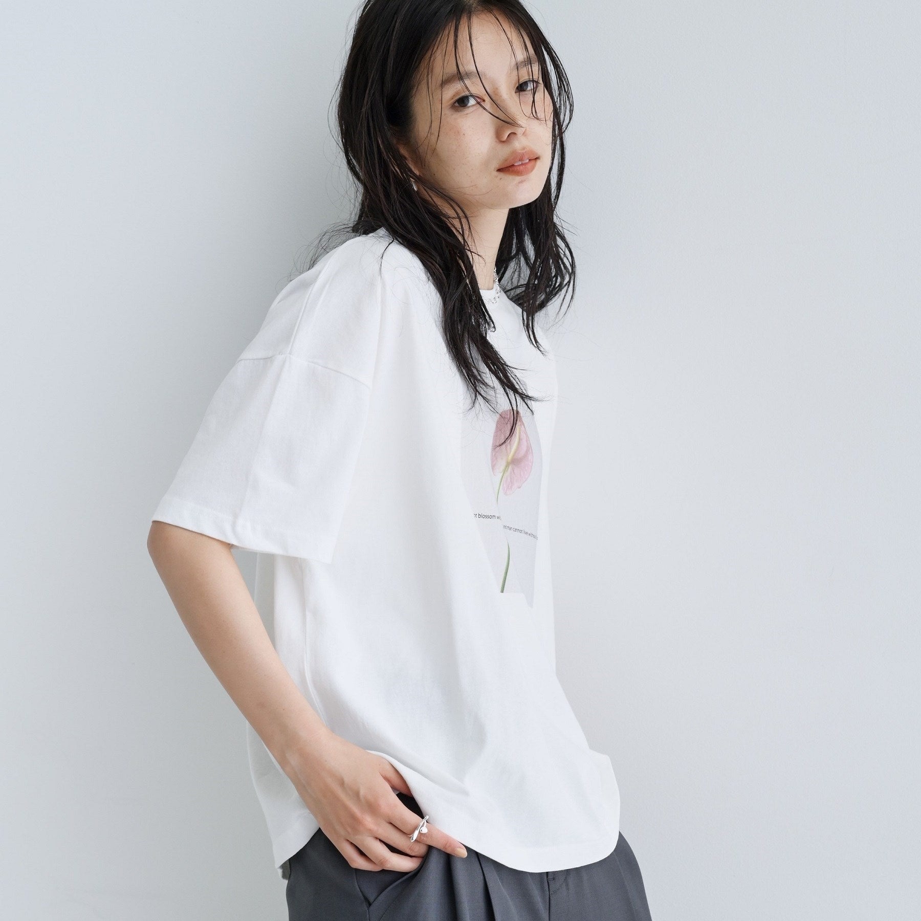 ギャレスト GALLEST 【一部店舗限定】フラワープリントT （ホワイト(301)） ホワイト(301)