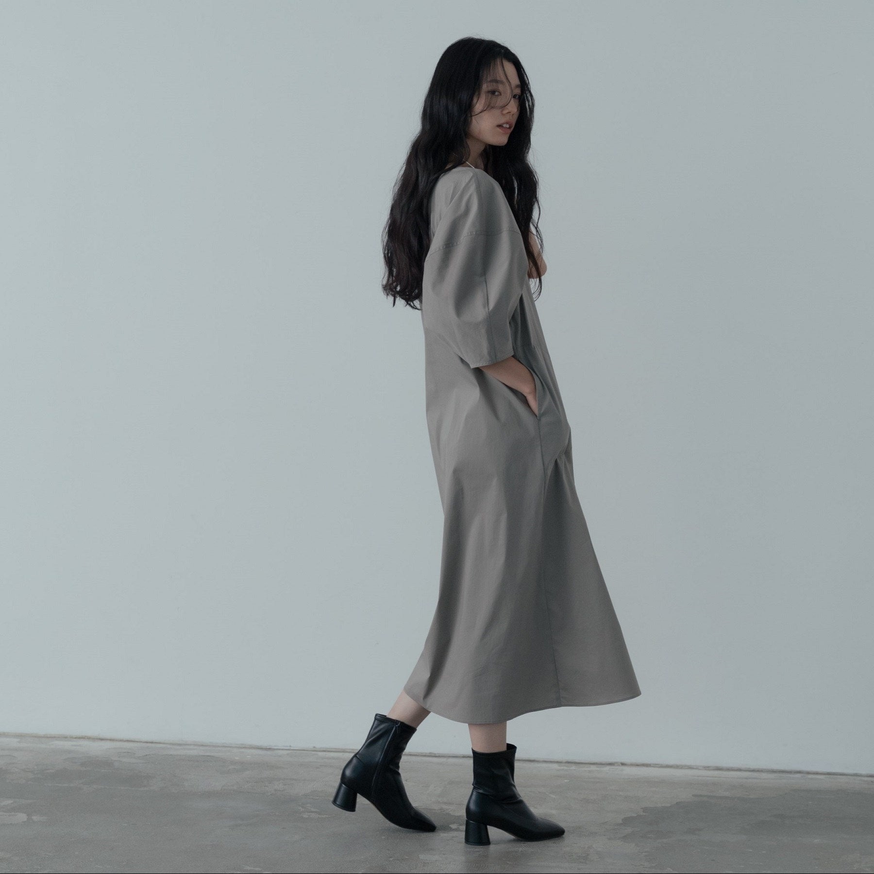 ギャレスト GALLEST フォルムスリーブワンピース （グレー(012)） グレー(012)