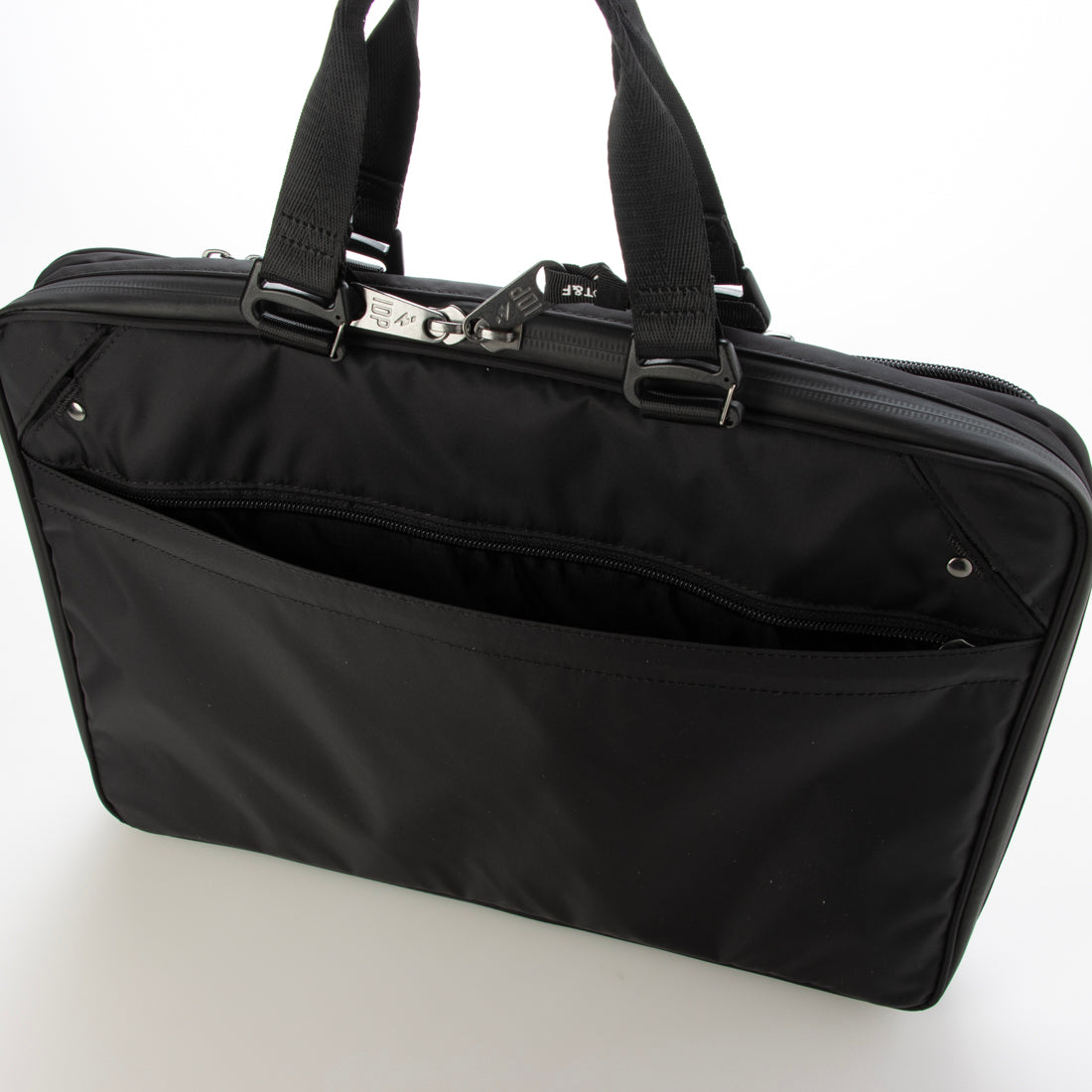 インディスペンサブル INDISPENSABLE IDP ラップトップケース PORTAFFICE16 ECONYL （ブラック） ブラック