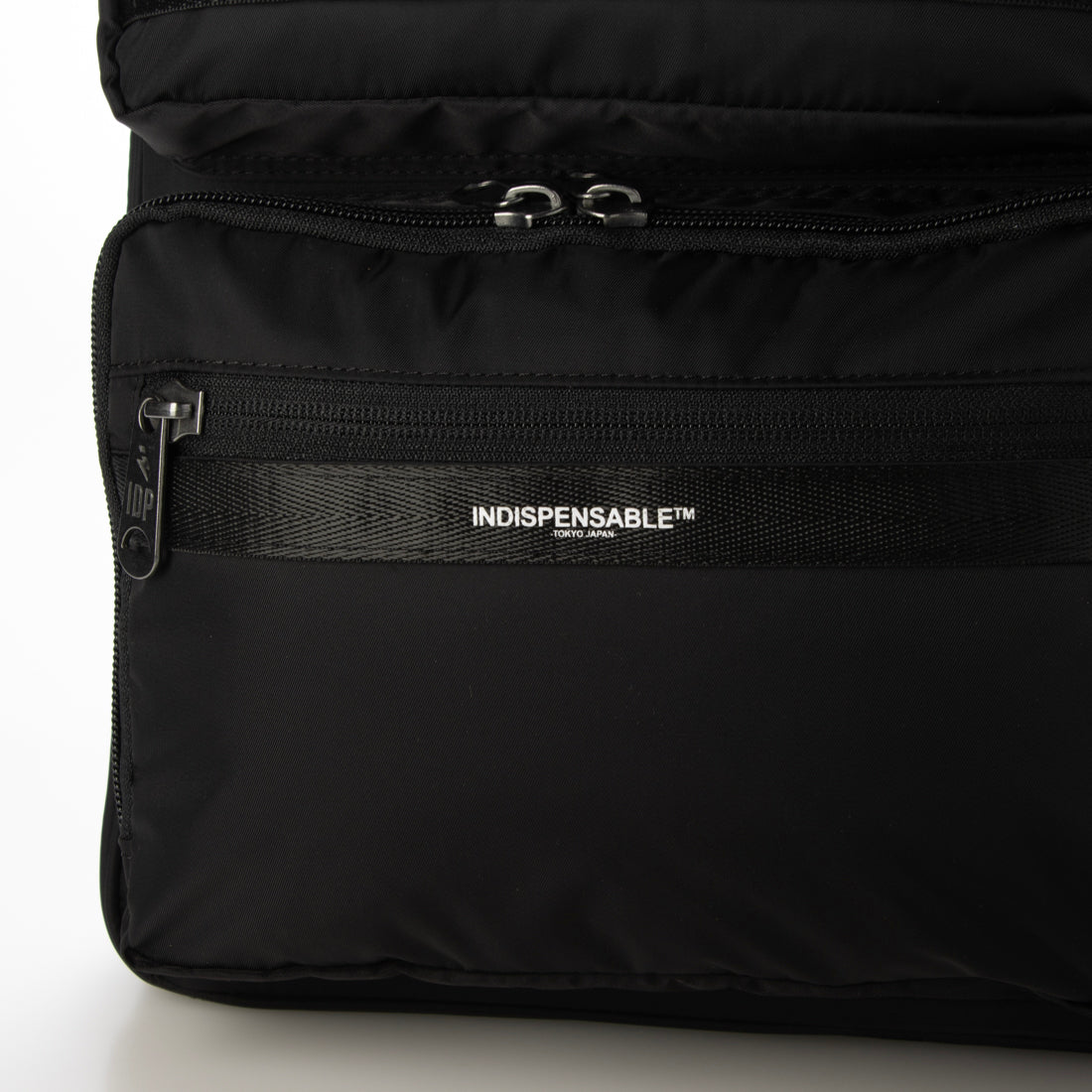 インディスペンサブル INDISPENSABLE IDP ラップトップケース PORTAFFICE16 ECONYL （ブラック） ブラック