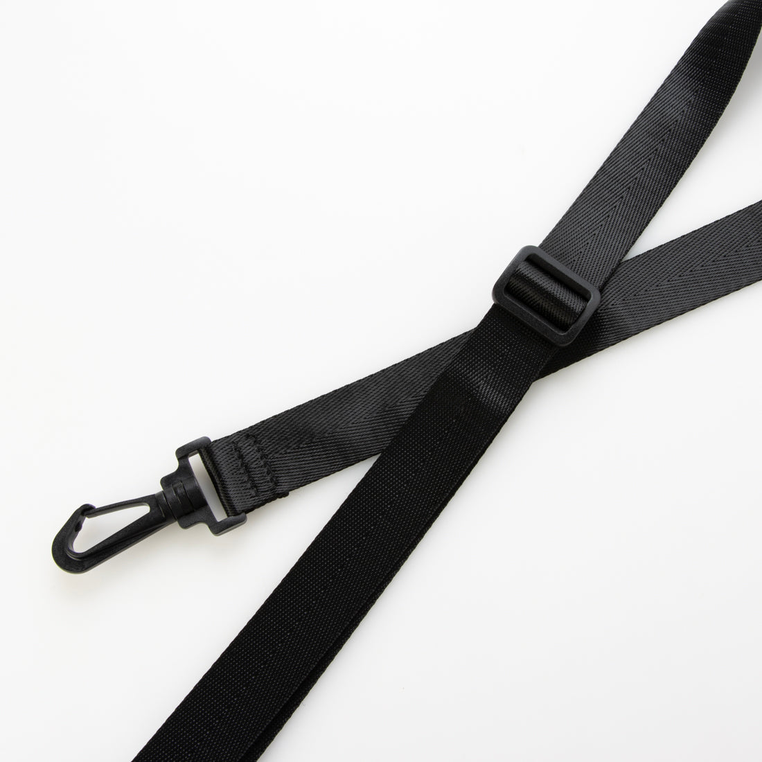 インディスペンサブル INDISPENSABLE IDP ラップトップケース PORTAFFICE16 ECONYL （ブラック） ブラック