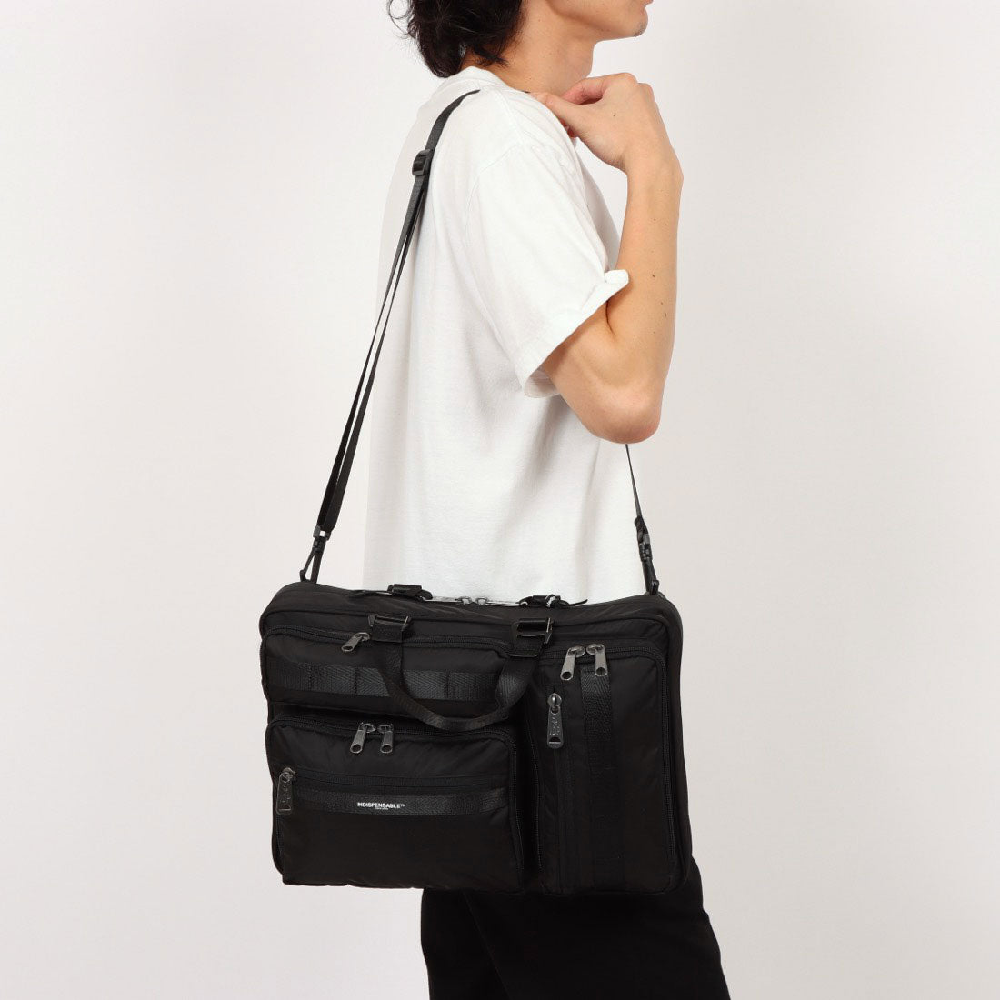 インディスペンサブル INDISPENSABLE IDP ラップトップケース PORTAFFICE16 ECONYL （ブラック） ブラック