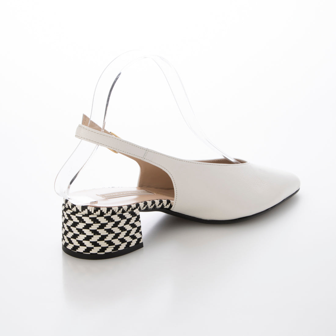 INTER-CHAUSSURES Pointed Toe V-Cut Back Band