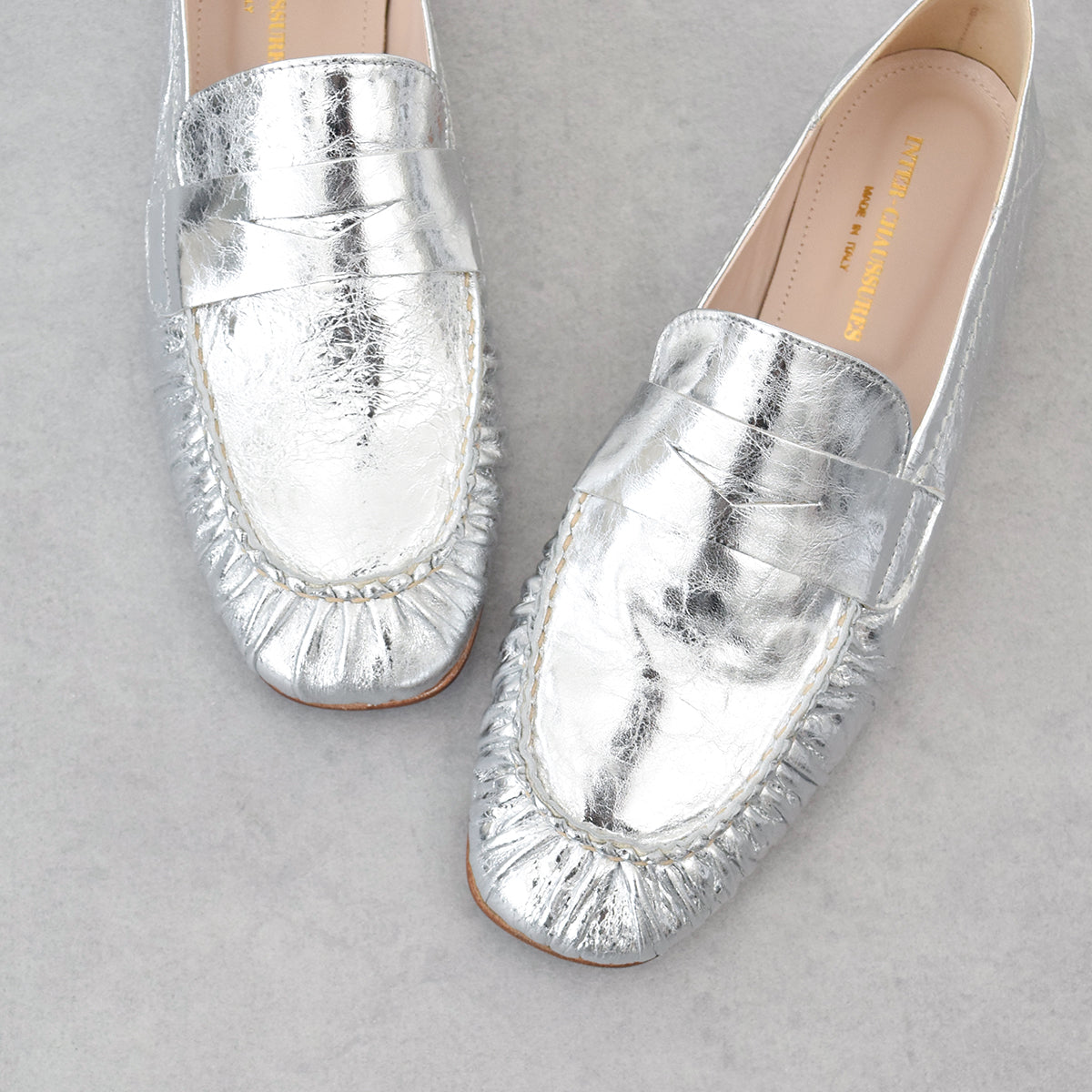 インターショシュール INTER-CHAUSSURES ラウンドトウベーシックローファー （シルバー） シルバー