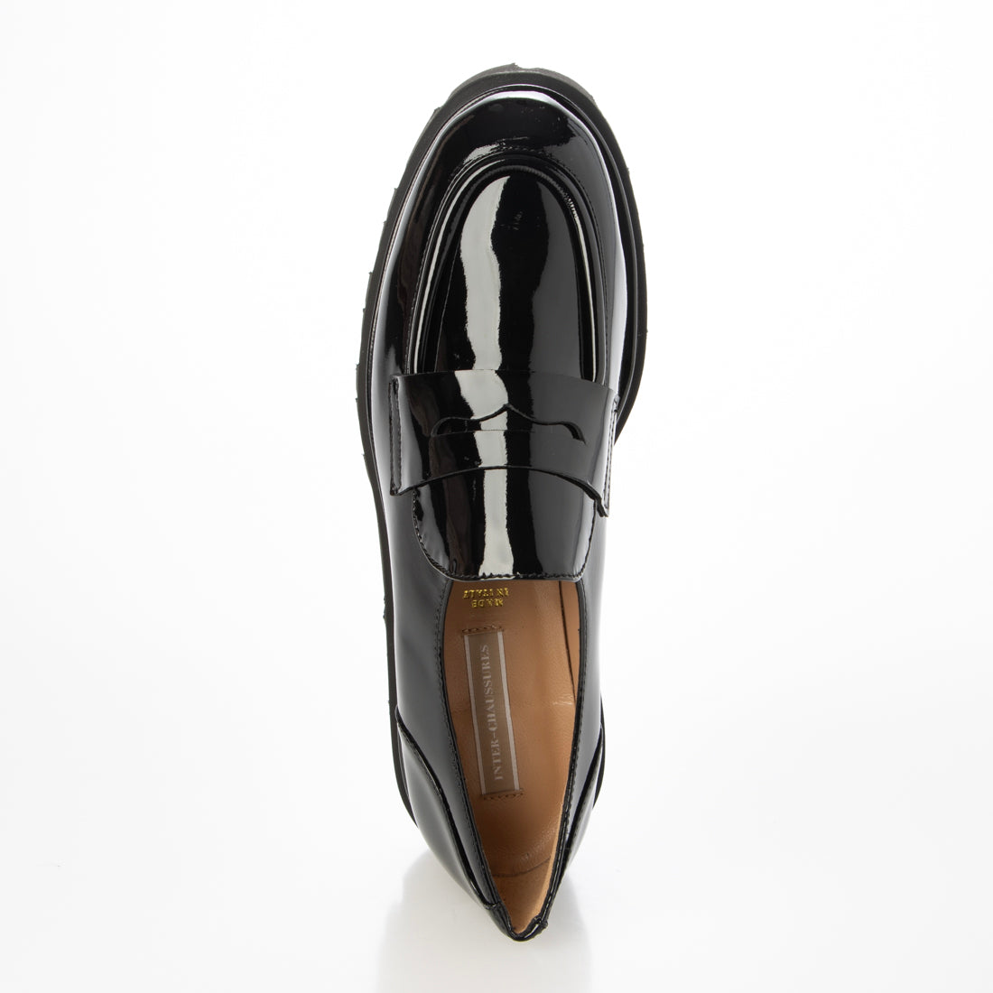インターショシュール INTER-CHAUSSURES ラウンドトウタンクソールローファー （ブラックエナメル） ブラックエナメル