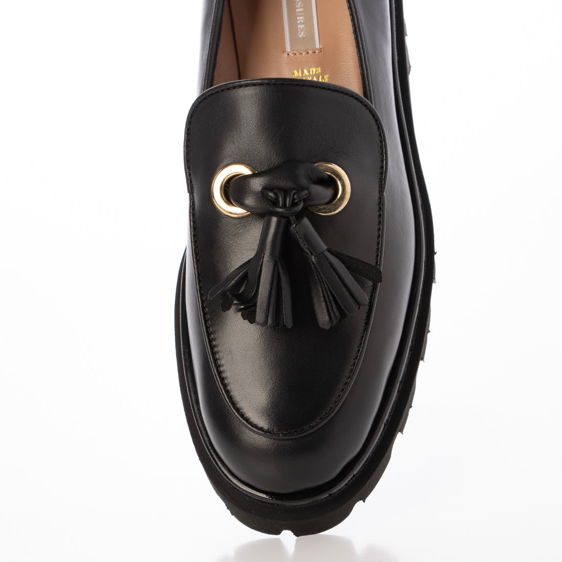 インターショシュール INTER-CHAUSSURES ライトタンクソールタッセルローファー （ブラック） ブラック