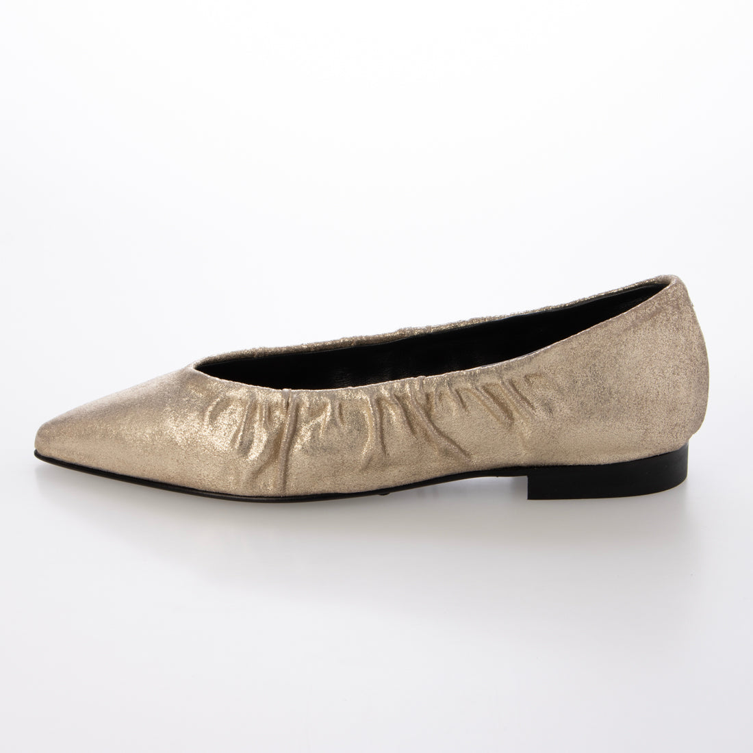 インターショシュール INTER-CHAUSSURES ポインテッドトウギャザーパンプス （ゴールド） ゴールド