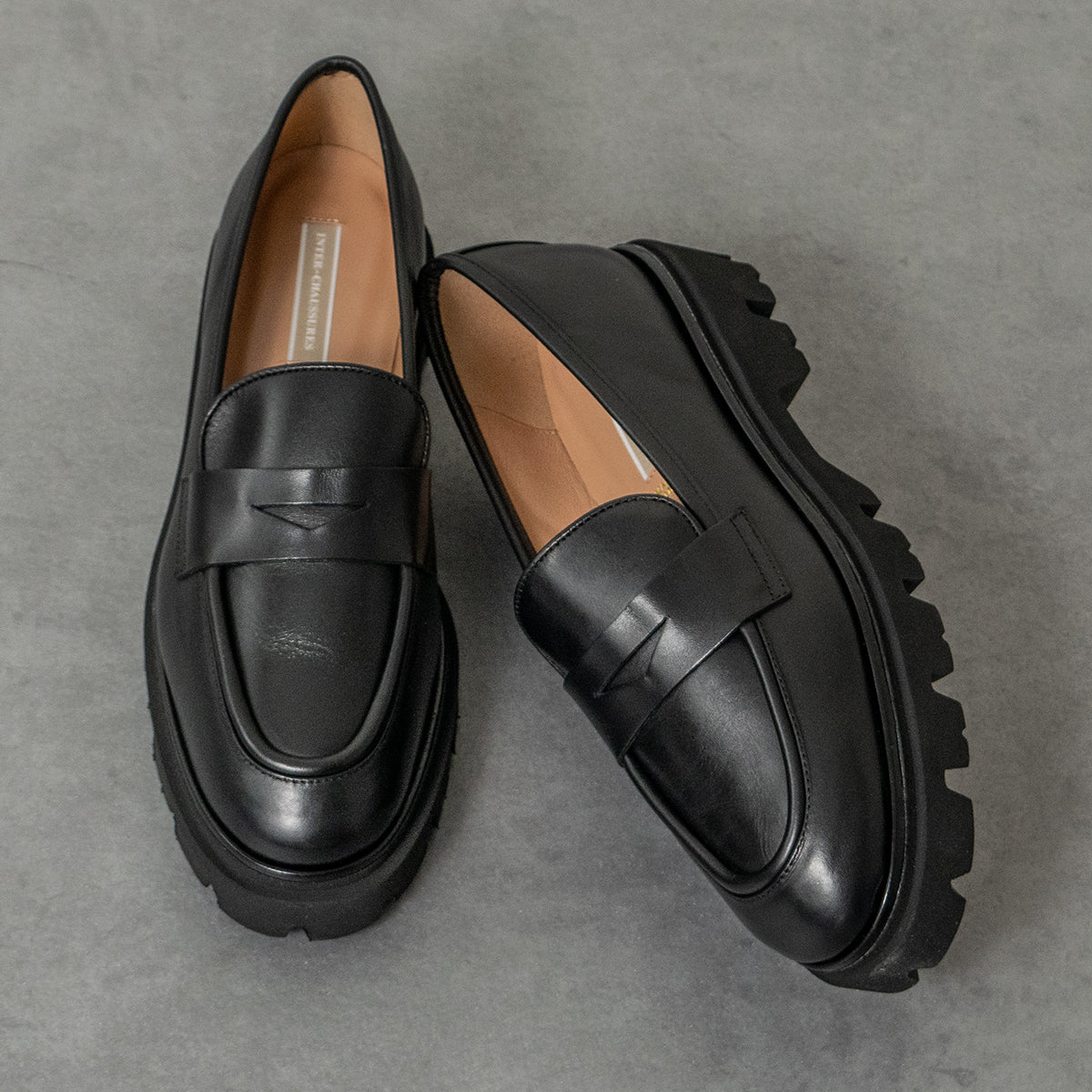 インターショシュール INTER-CHAUSSURES ライトタンクソールローファー （ブラック） ブラック