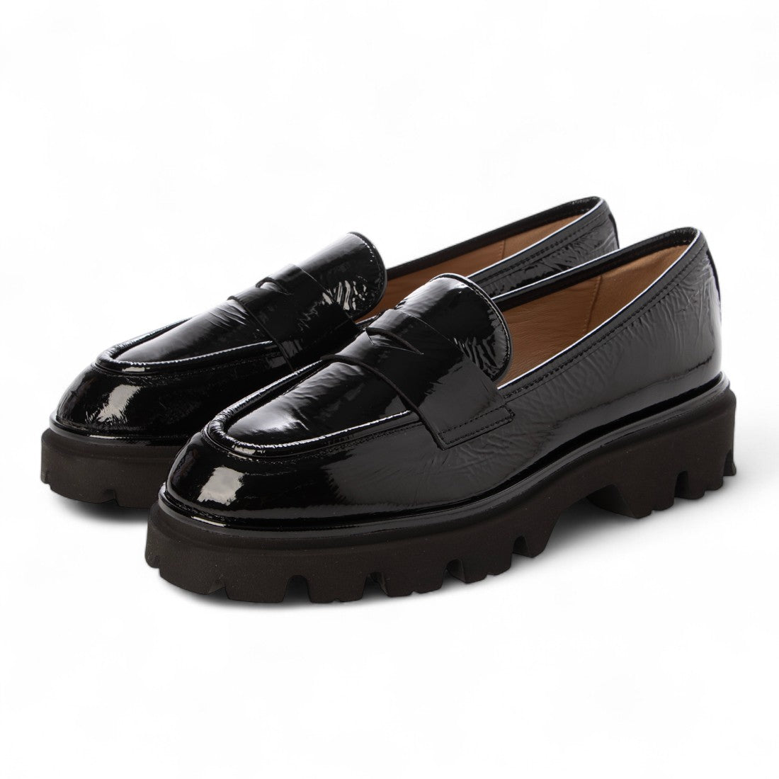 インターショシュール INTER-CHAUSSURES ライトタンクソールローファー （ブラックエナメル） ブラックエナメル