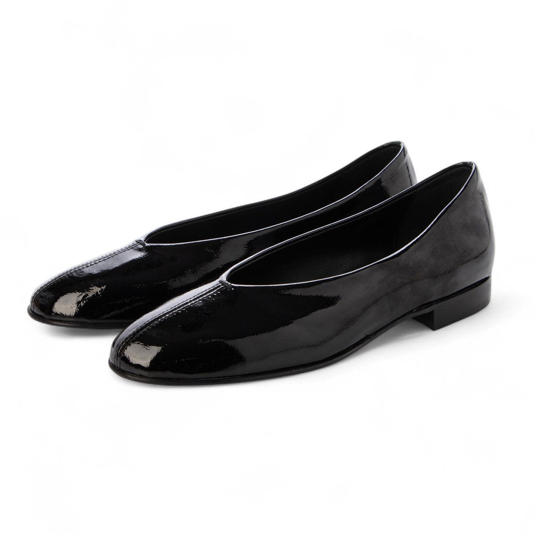 インターショシュール INTER-CHAUSSURES ラウンドトウセンターシームパンプス （ブラックエナメル） ブラックエナメル
