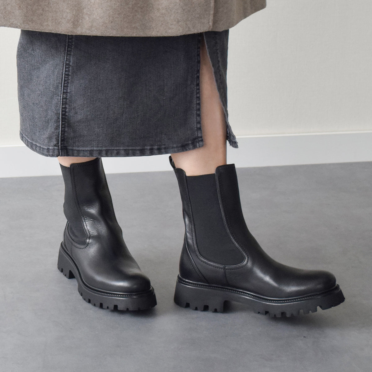 インターショシュール INTER-CHAUSSURES ラウンドトウベーシックサイドゴアブーツ