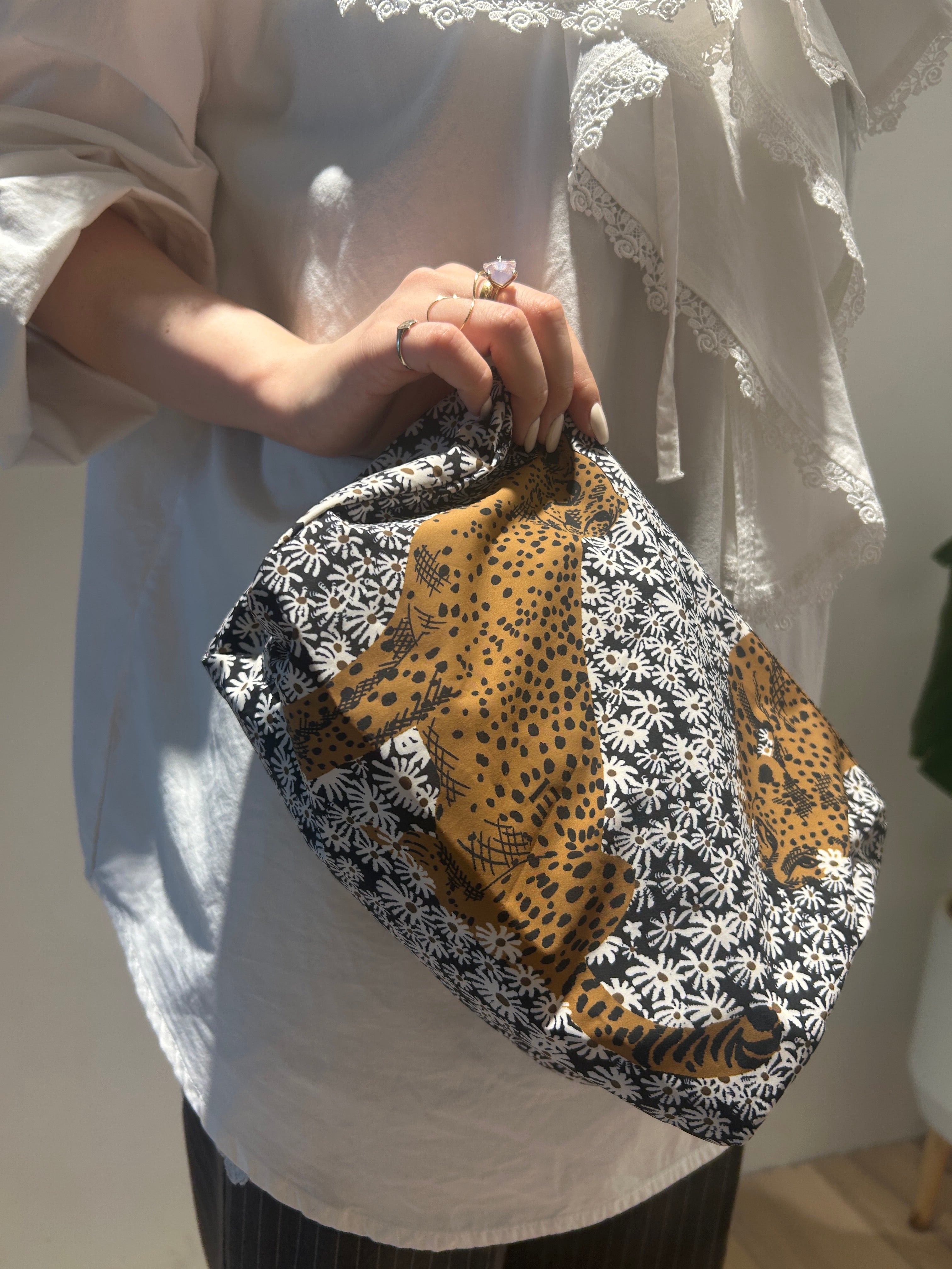 イヌイエディションズ INOUI EDITIONS 【正規取扱店】CASE S 07308 （Noir / Black） Noir / Black