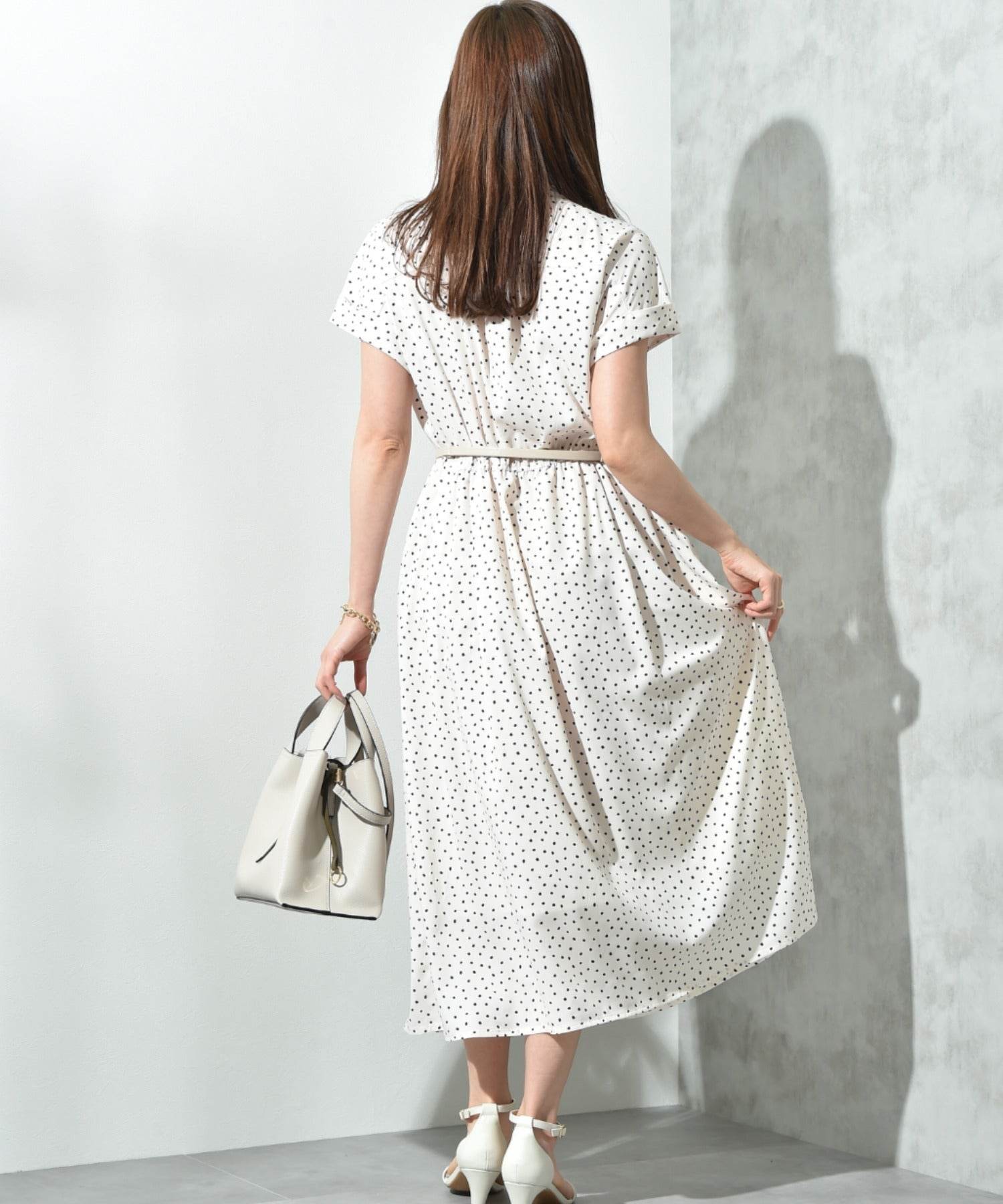 インタープラネット INTERPLANET ランダムドットスキッパーフレンチ袖ワンピース （ドット オフホワイト） ドット オフホワイト