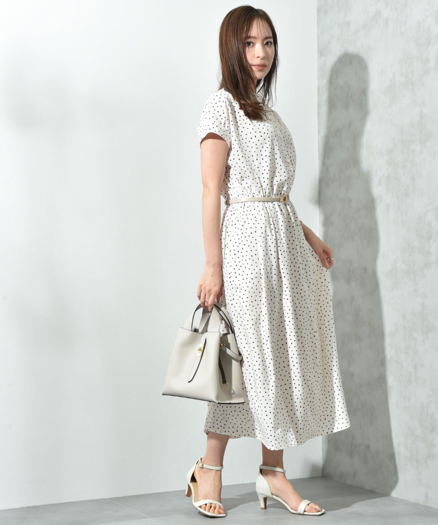 インタープラネット INTERPLANET ランダムドットスキッパーフレンチ袖ワンピース （ドット オフホワイト） ドット オフホワイト