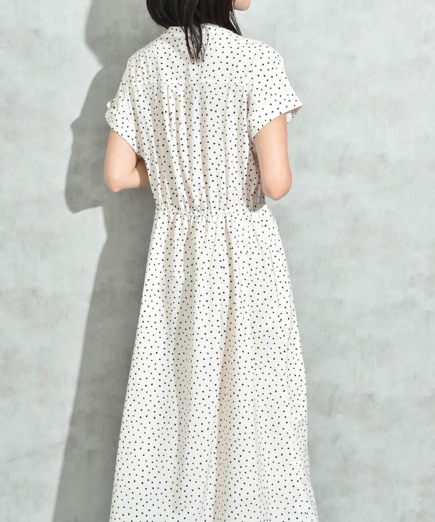 インタープラネット INTERPLANET ランダムドットスキッパーフレンチ袖ワンピース （ドット オフホワイト） ドット オフホワイト