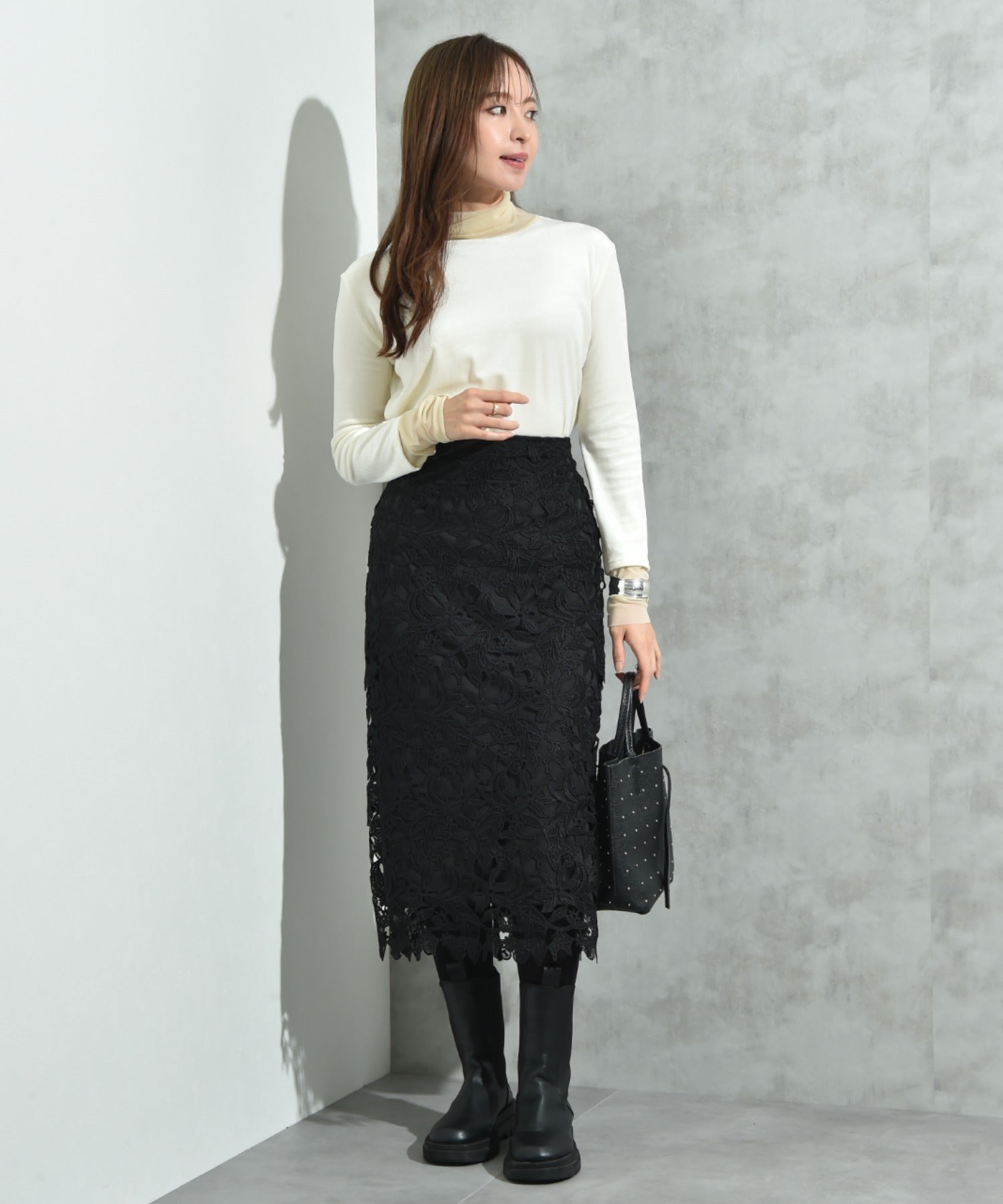 インタープラネット INTERPLANET ケミカルレースBACKファスナータイトスカート （ブラック） ブラック