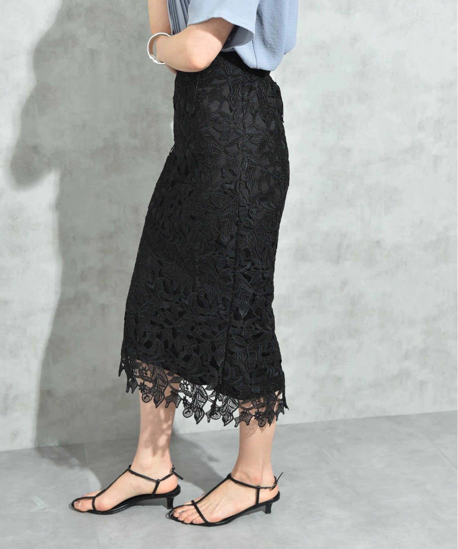 インタープラネット INTERPLANET ケミカルレースBACKファスナータイトスカート （ブラック） ブラック