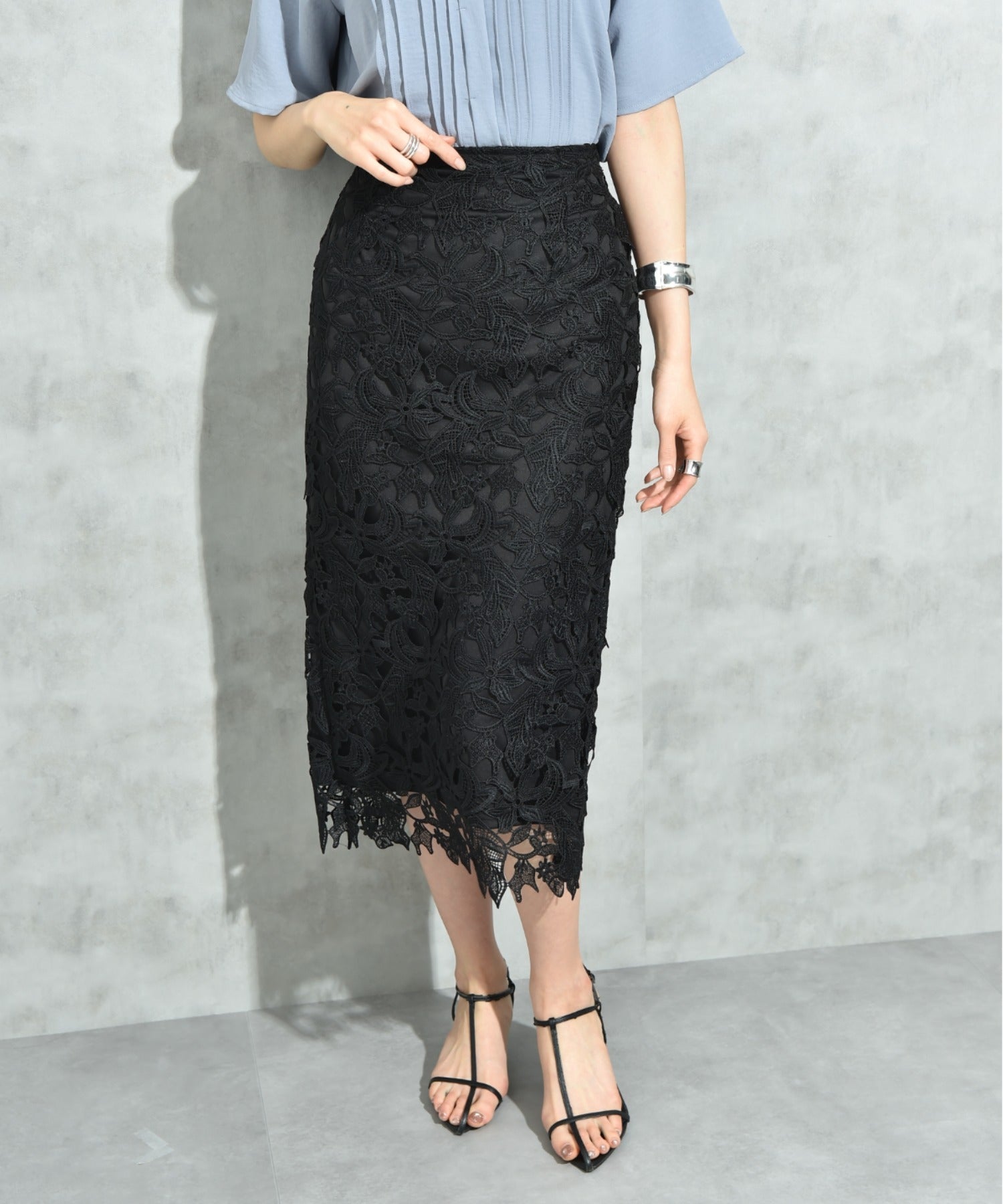 インタープラネット INTERPLANET ケミカルレースBACKファスナータイトスカート （ブラック） ブラック