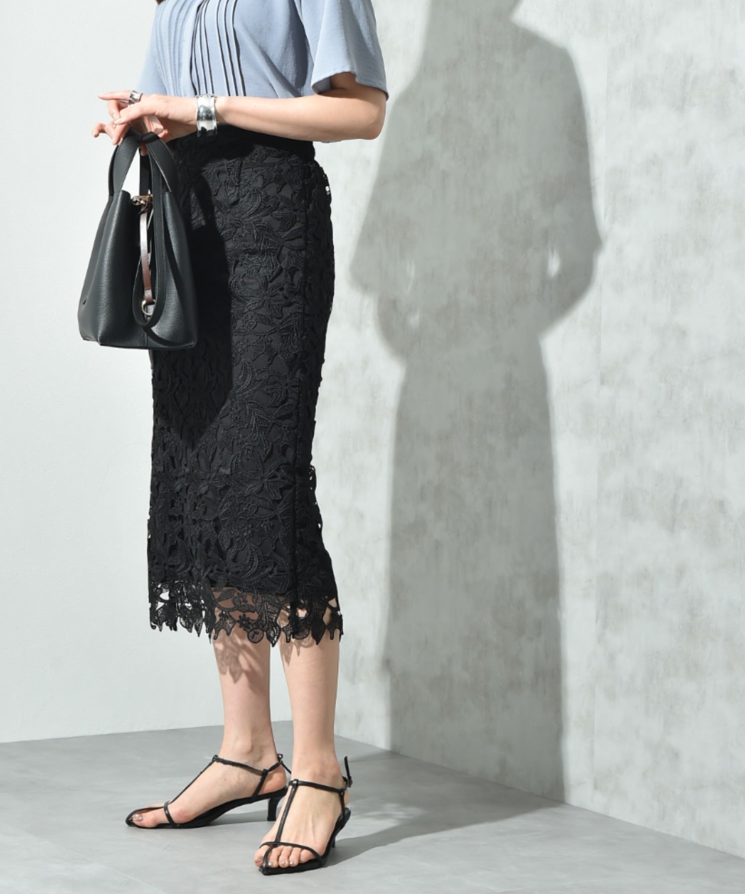 インタープラネット INTERPLANET ケミカルレースBACKファスナータイトスカート （ブラック） ブラック