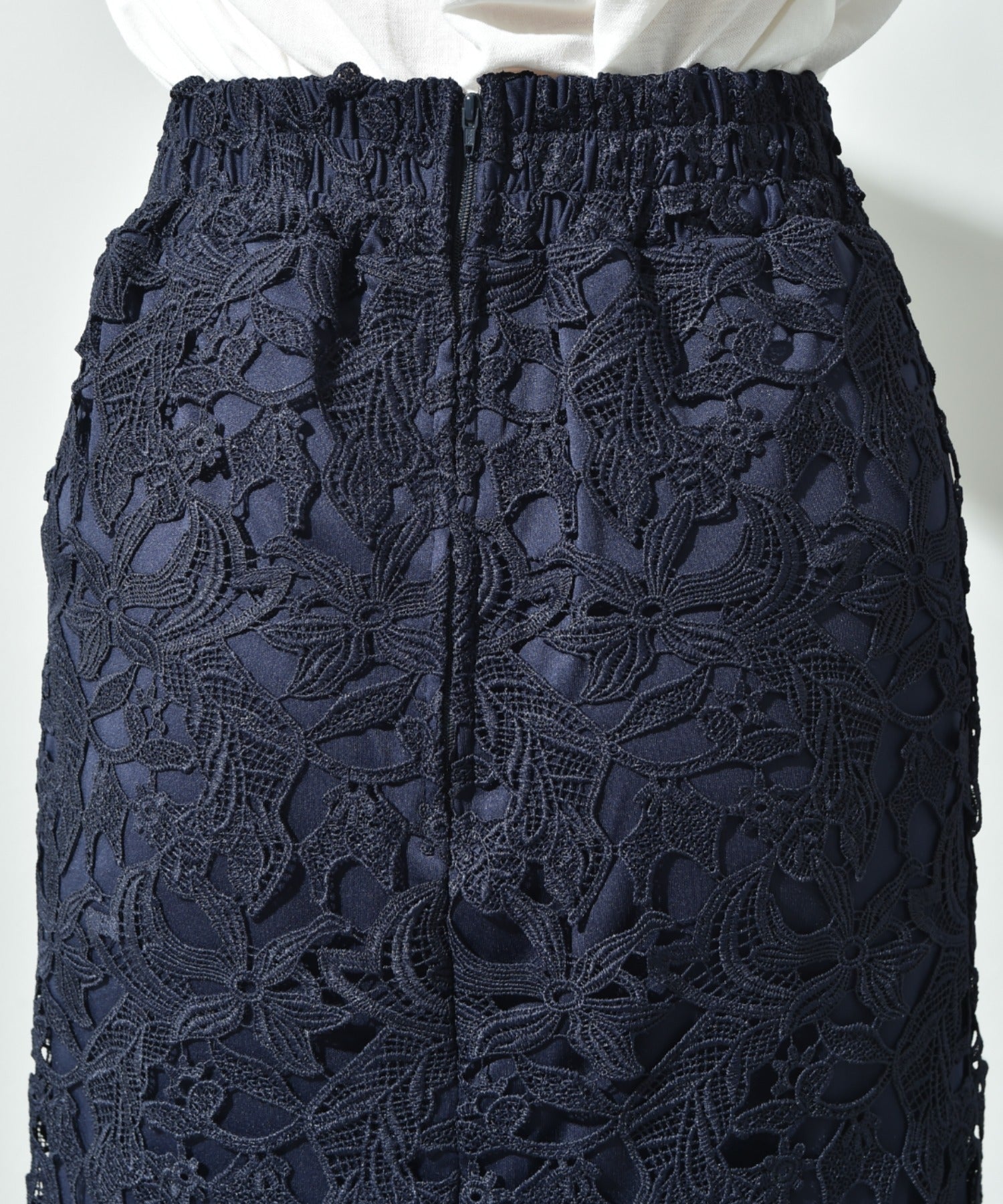 インタープラネット INTERPLANET ケミカルレースBACKファスナータイトスカート （ブラック） ブラック