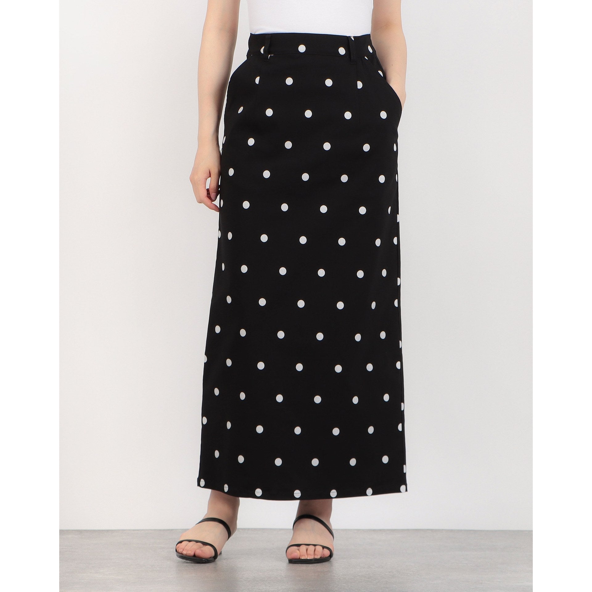 インタープラネット INTERPLANET ストレッチナロースカート （ドット ブラック） ドット ブラック