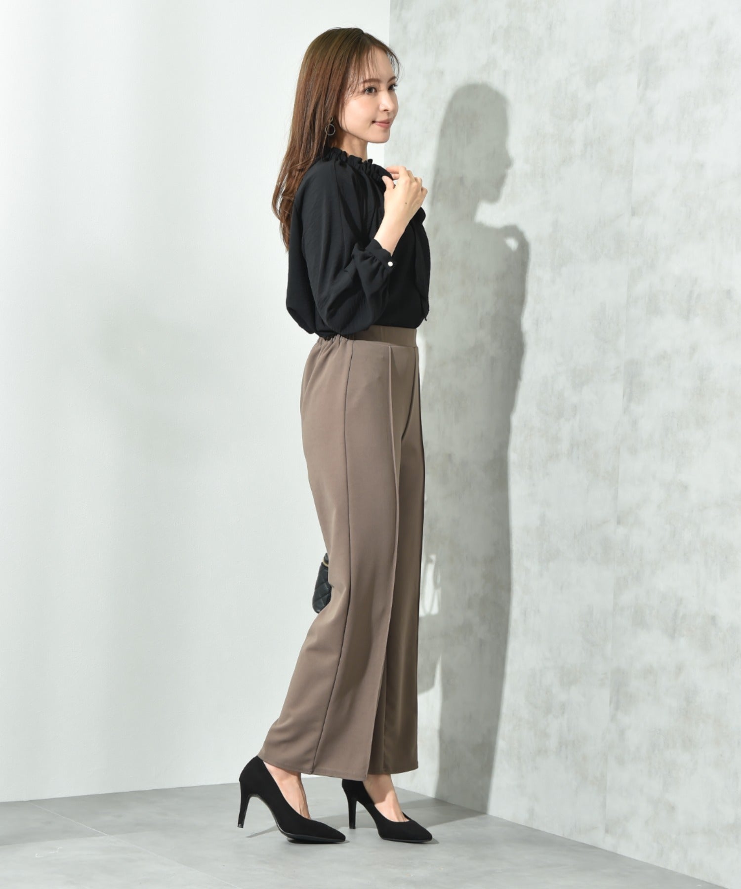 インタープラネット INTERPLANET カットジョーゼットストレートパンツ （モカ） モカ