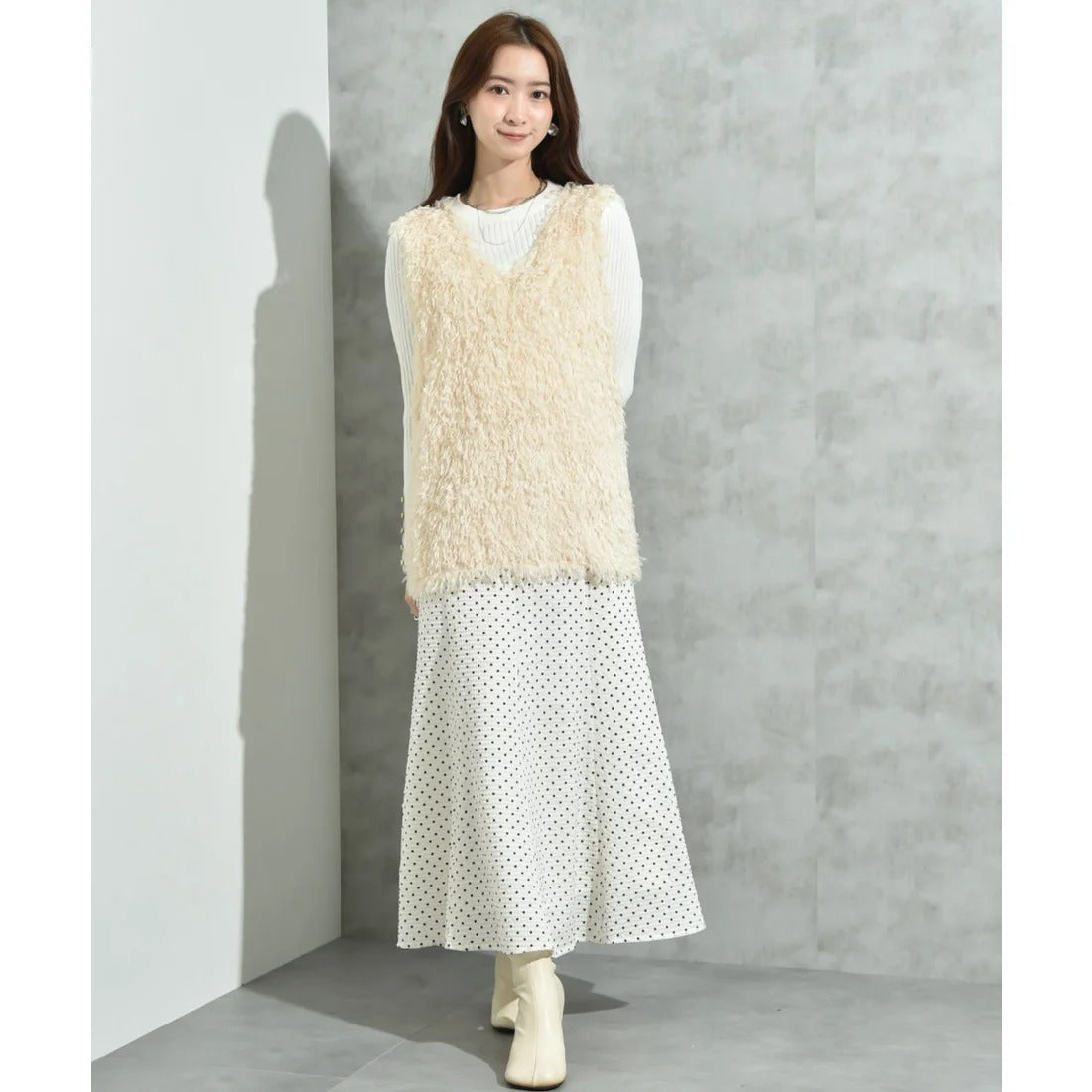 インタープラネット INTERPLANET 【actuel】フェザージャガードVネックベスト （ブラウン） ブラウン