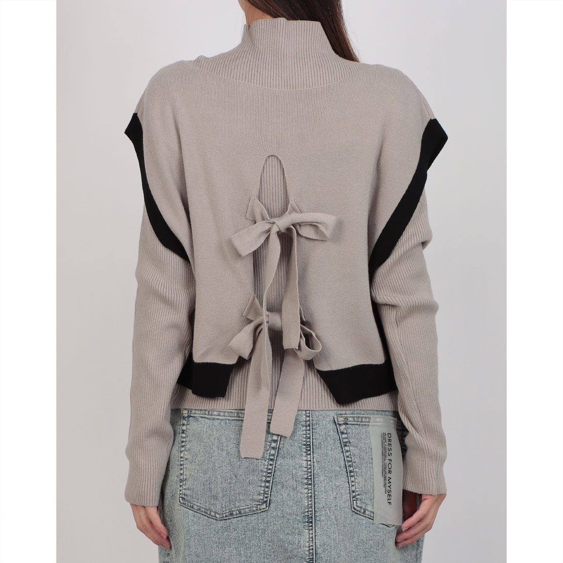 インタープラネット INTERPLANET 配色ポンチョ風ニットアンサンブル （配色 グレージュ） 配色 グレージュ