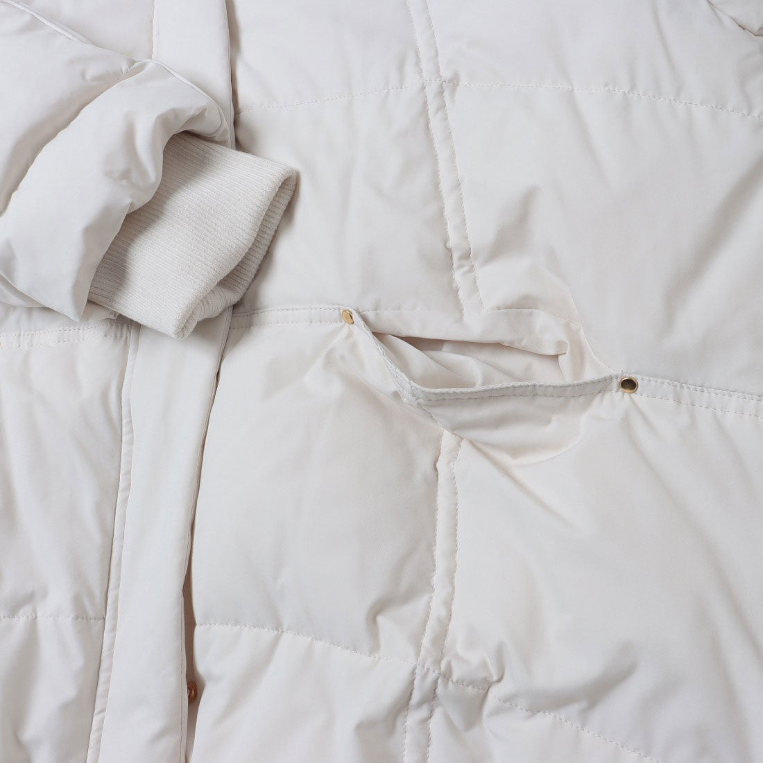 インタープラネット INTERPLANET ストレッチフードミドルピュアダウン （グレージュ） グレージュ