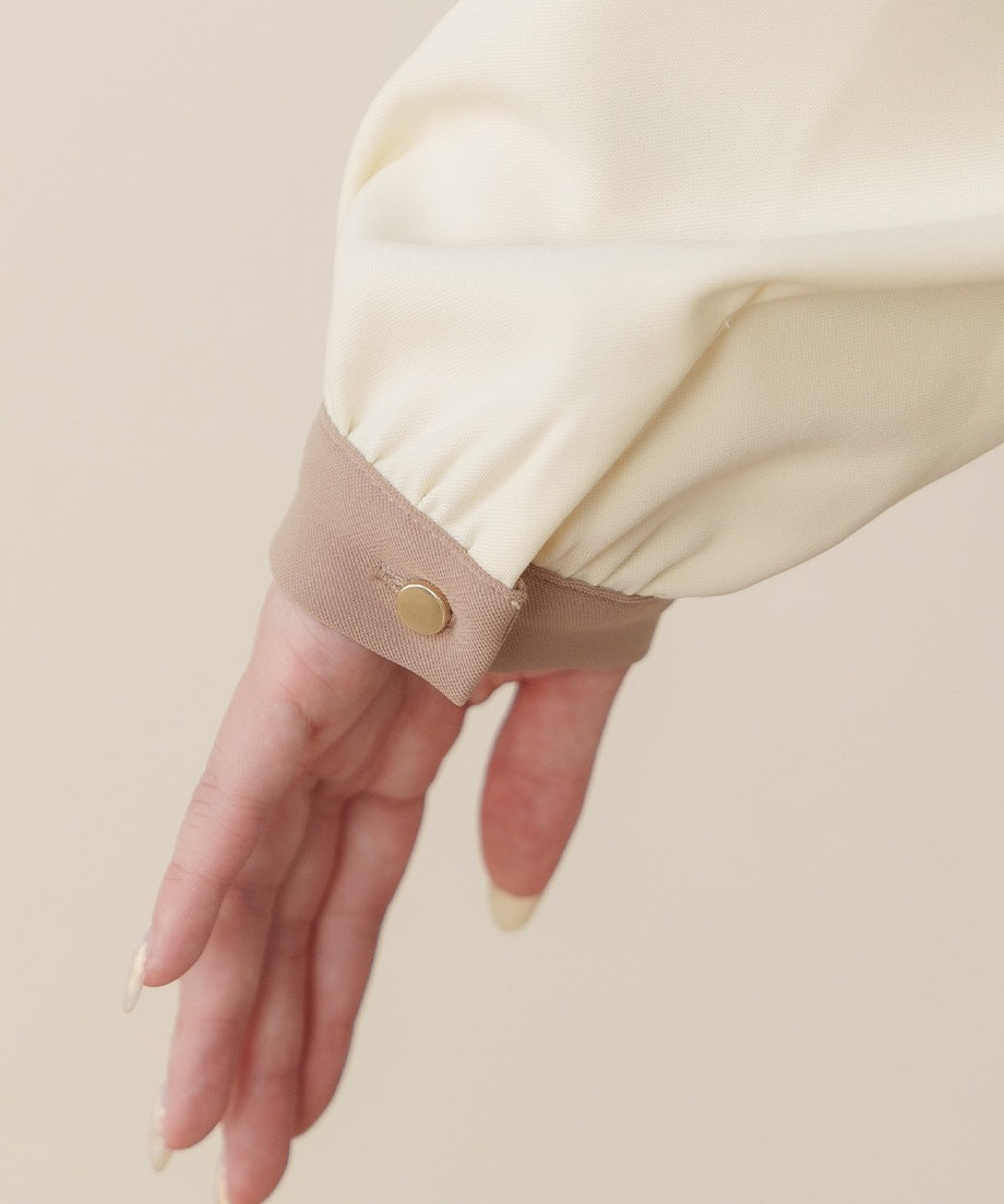'イズアミュレット is amulet. パイピングブラウス'