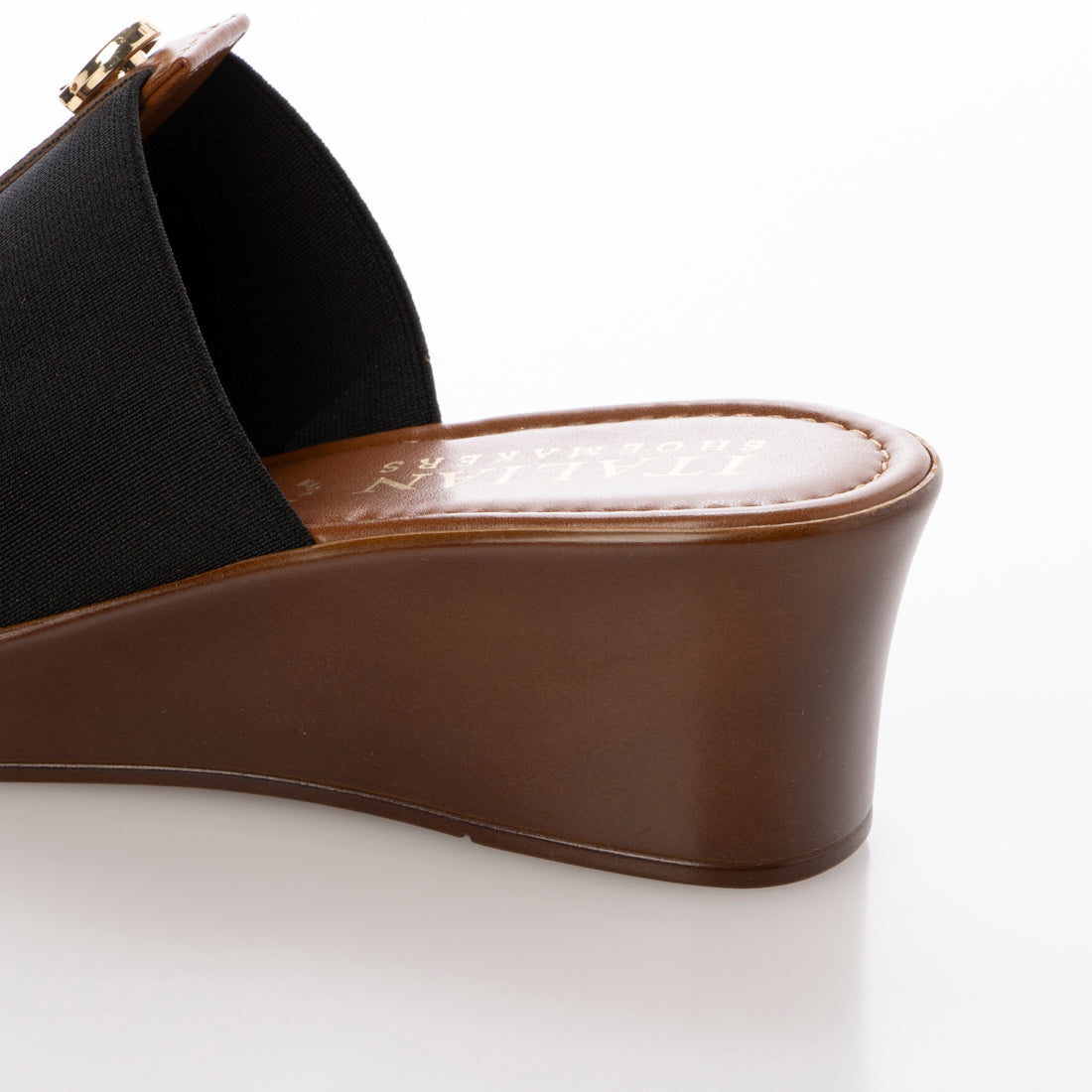 イタリアンシューメーカーズ ITALIAN SHOEMAKERS メタルモチーフウェッジヒールサンダル （ブラック） ブラック