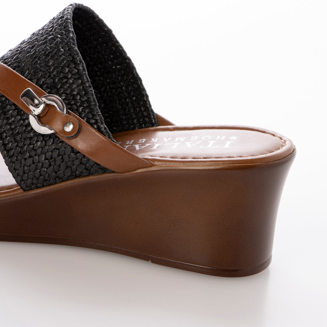 イタリアンシューメーカーズ ITALIAN SHOEMAKERS クロスストラップトングミュールサンダル （ブラック） ブラック