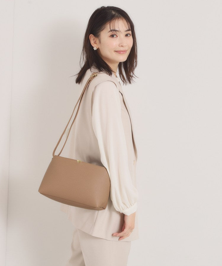 イッツデモ ITS'DEMO ＜楽もち＞軽量PU横型ミニショルダー （ブラック(019)） ブラック(019)