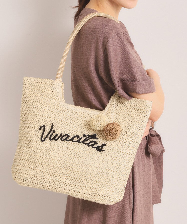 イッツデモ ITS'DEMO 雑材ロゴ刺繍チャーム付きトート （ライトベージュ(051)） ライトベージュ(051)