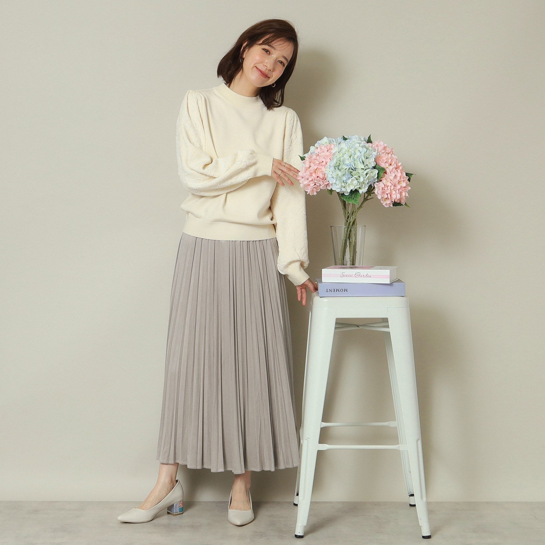 ITS' DEMO ITS'DEMO 【Elastic Waist / Hand Washable】 Fake Suede Pleated Skirt