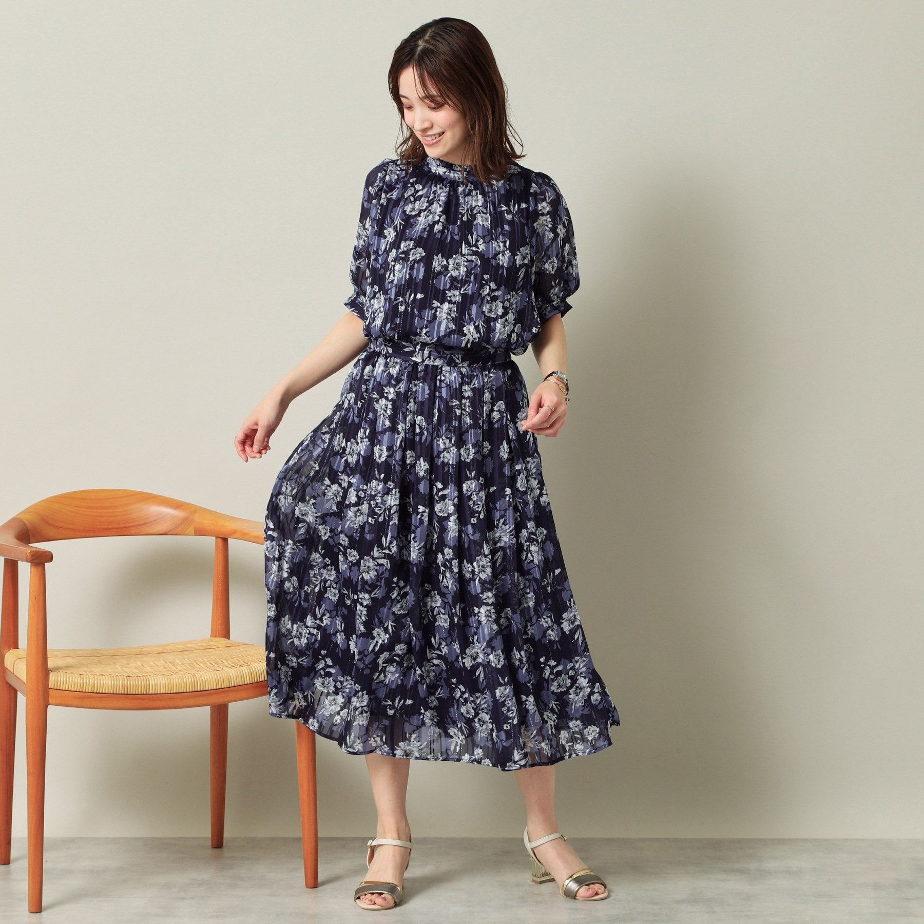 イッツデモ ITS'DEMO 【ウエストゴム／手洗い可】ラメストライプ花柄スカート （オフホワイト(103)） オフホワイト(103)