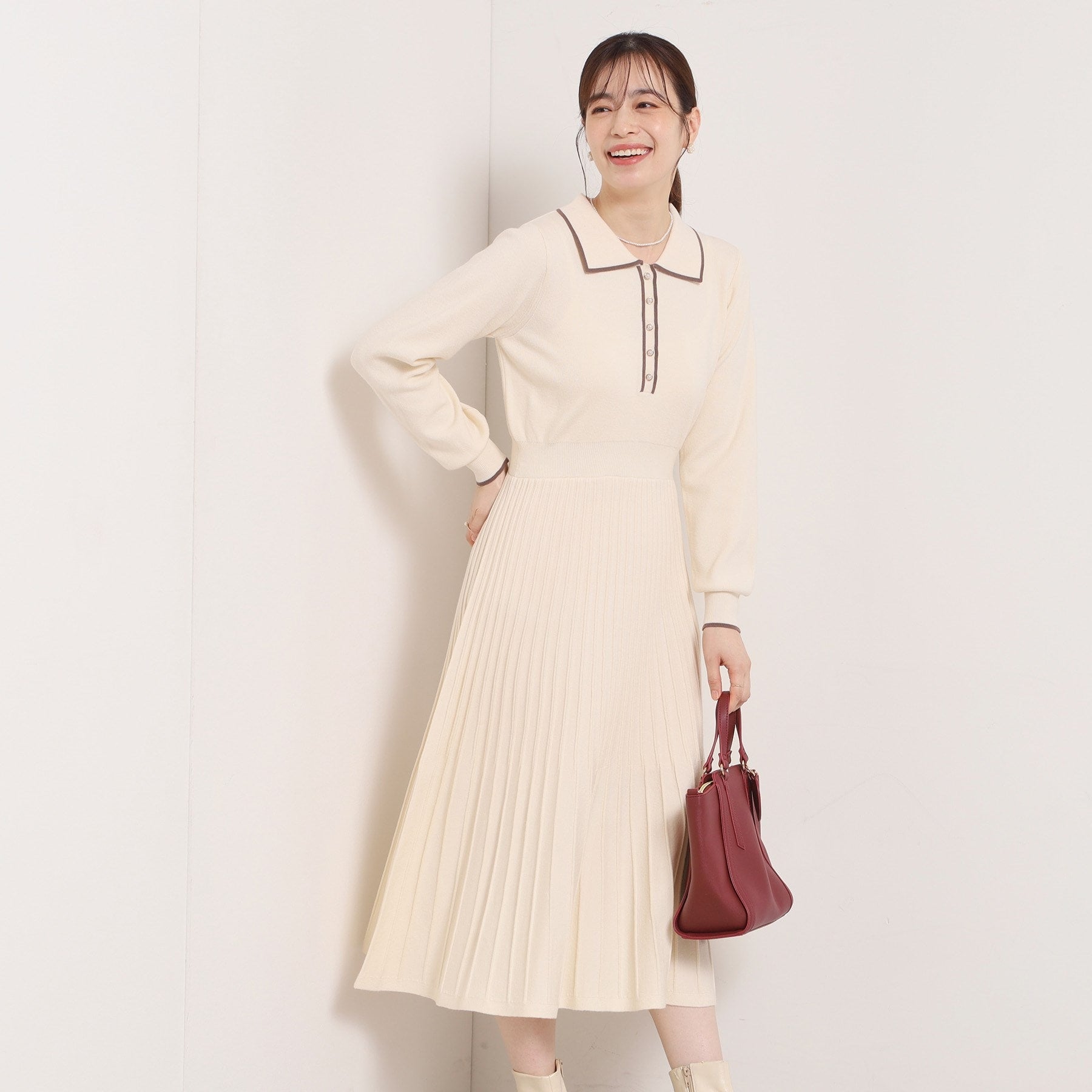 イッツデモ ITS'DEMO ポロ衿ニットフレアワンピース （アイボリー(004)） アイボリー(004)